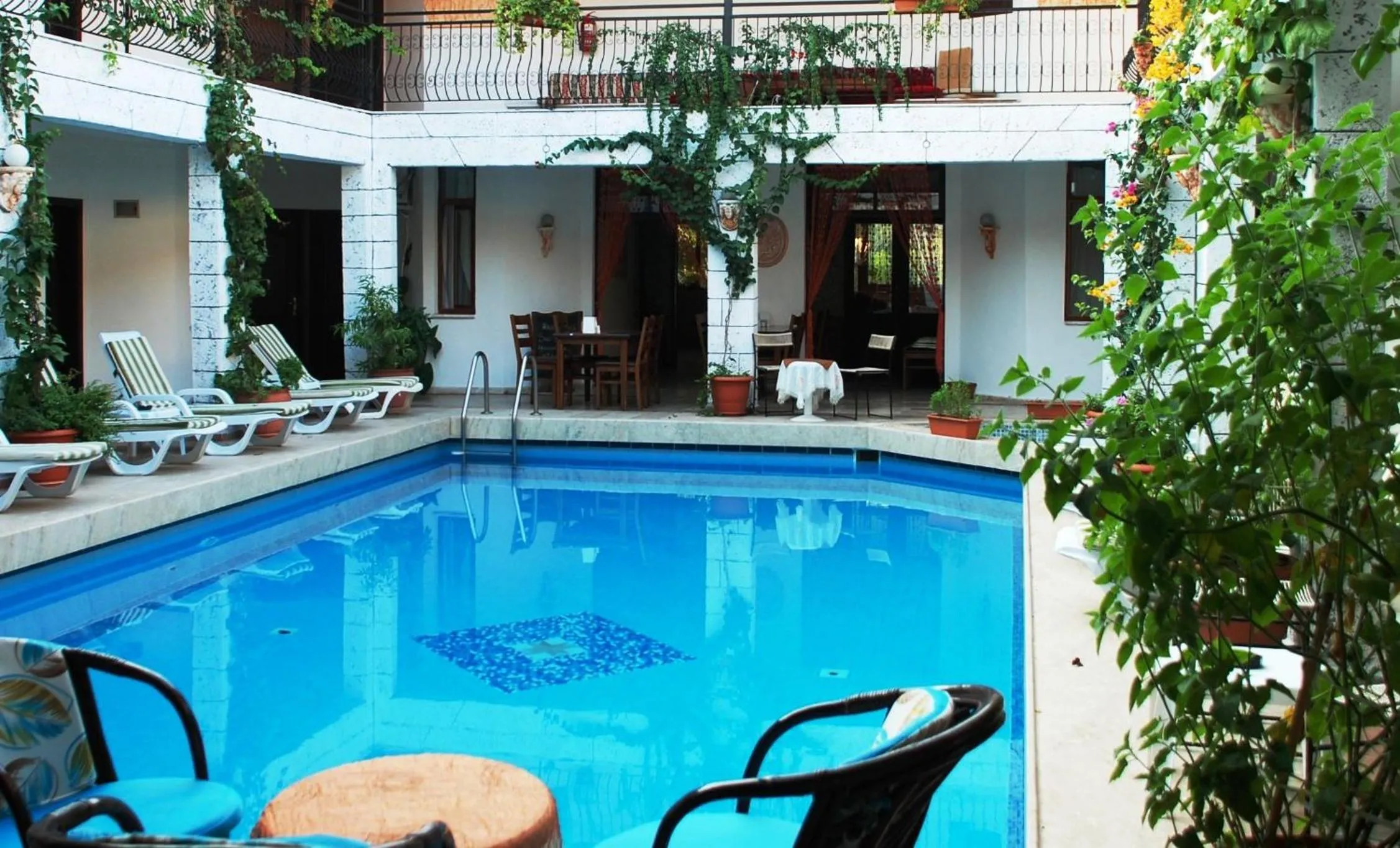 Swimming pool in Han Dalyan Hotel