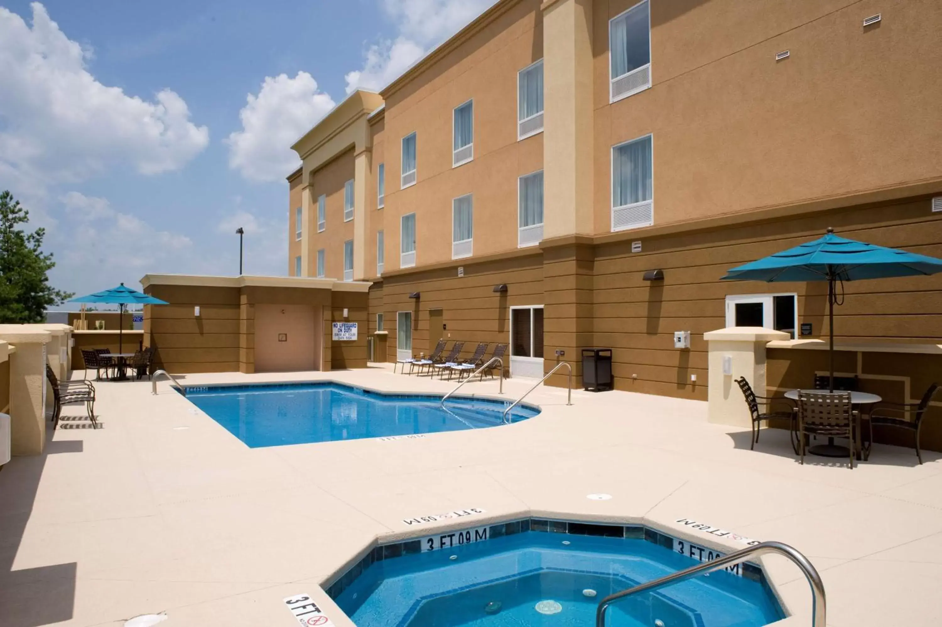 Pool view, Swimming Pool in Hampton Inn Anderson/Alliance Business Park