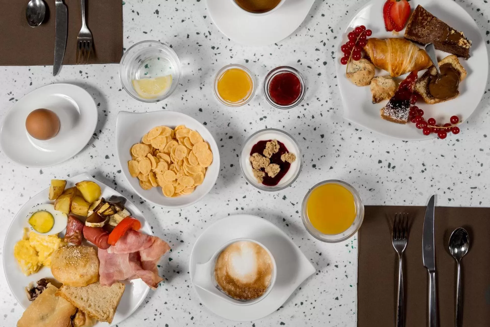 Food in Hotel Canada