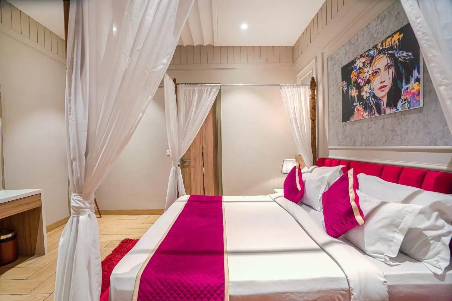 Photo of the whole room, Bed in Greenwood Villa By Levelup