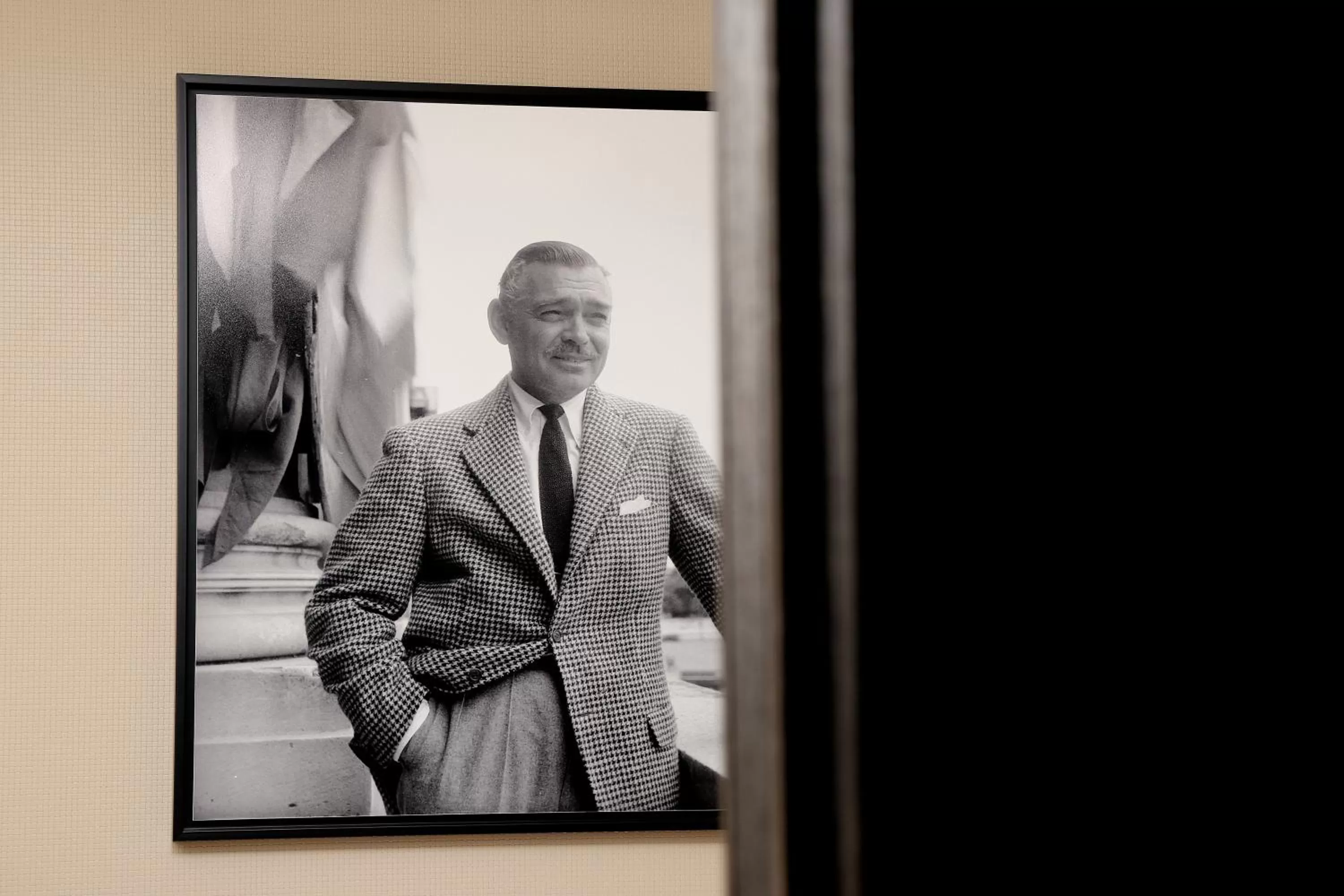 Decorative detail in Hôtel Elysées Paris