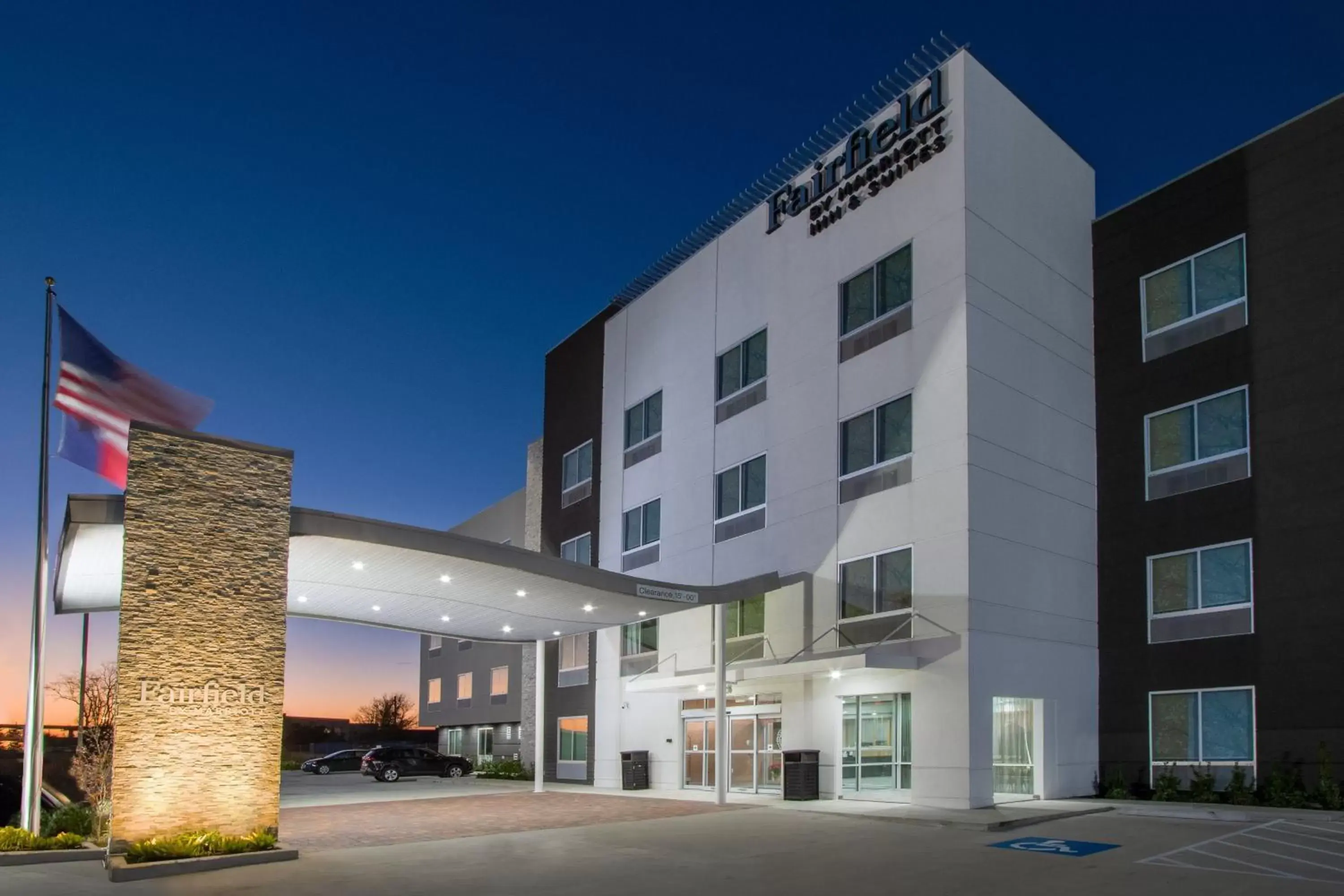 Property Building in Fairfield Inn & Suites Houston Katy