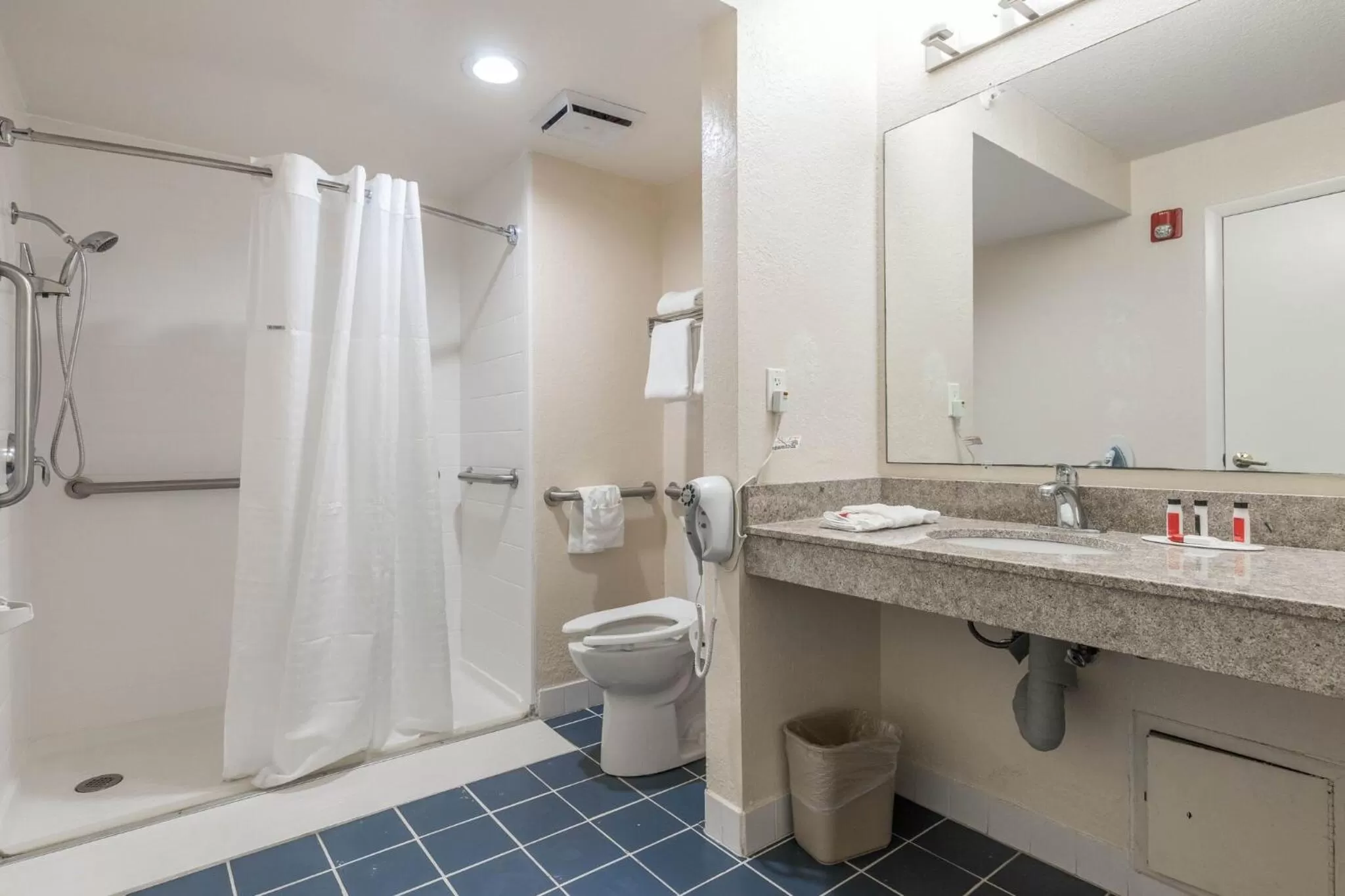 Bathroom in Baymont by Wyndham Punta Gorda/Port Charlotte