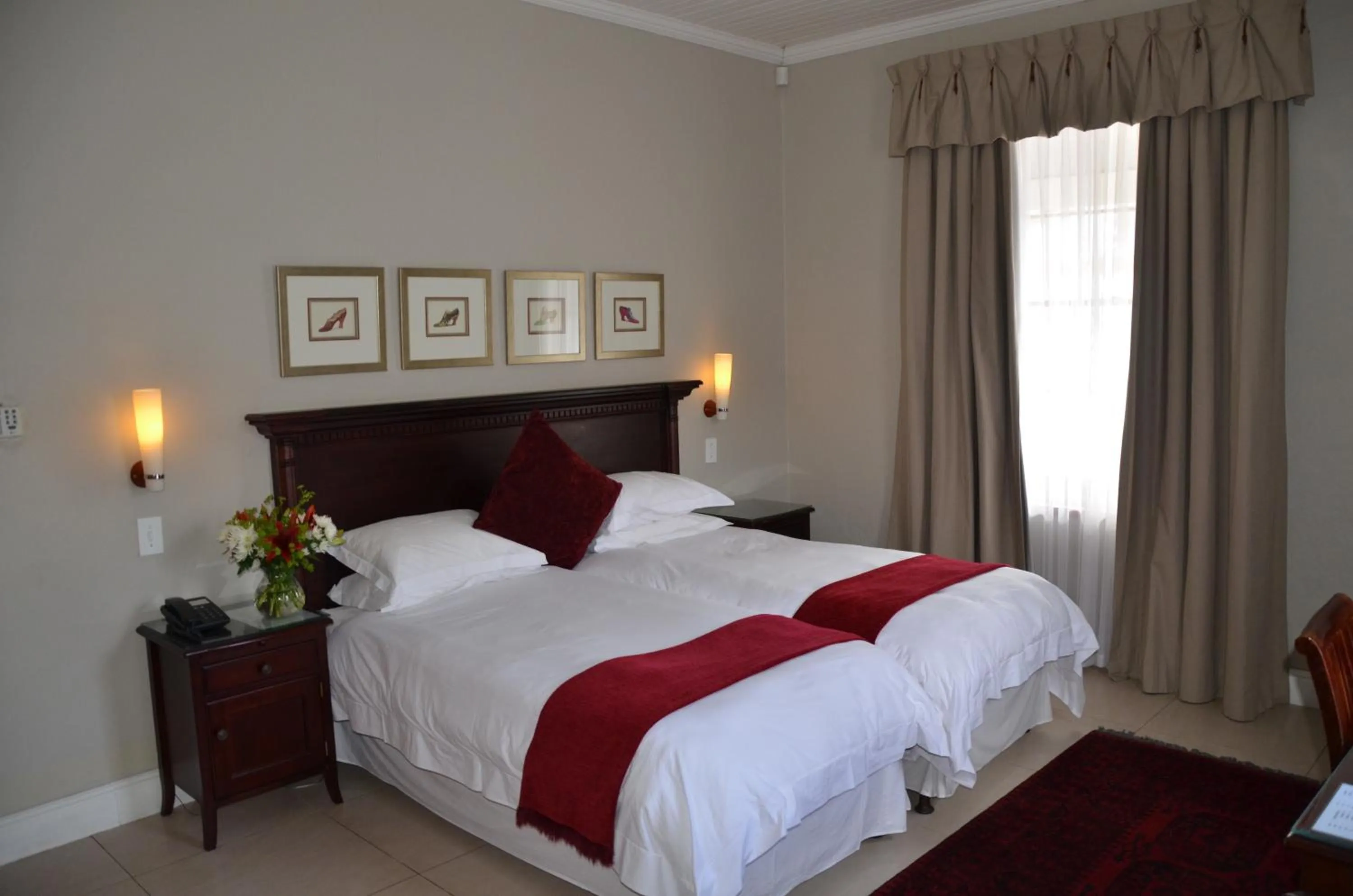 Bedroom, Bed in Lemoenkloof Boutique Hotel