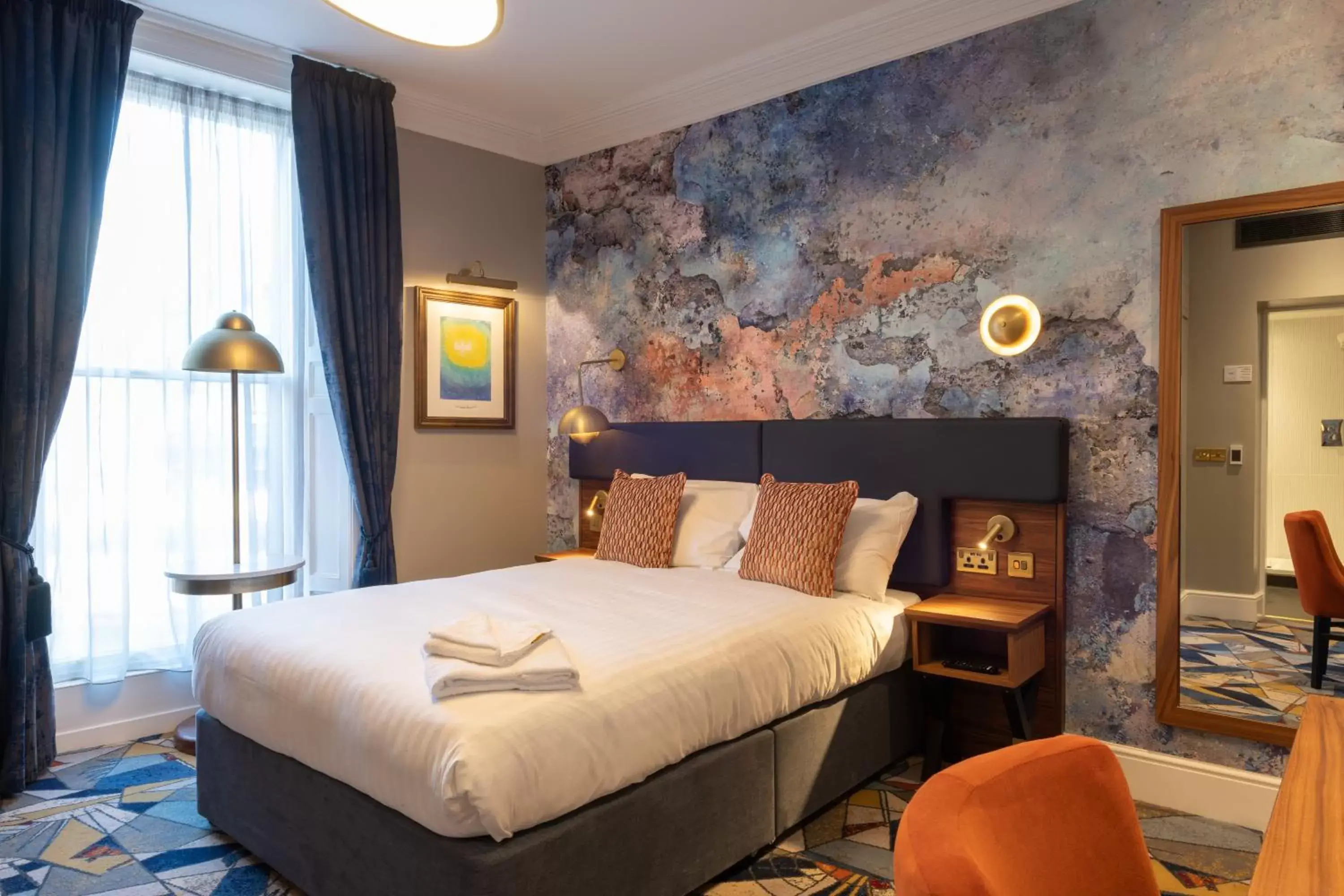 Bed in Keavan's Port Hotel , Dublin