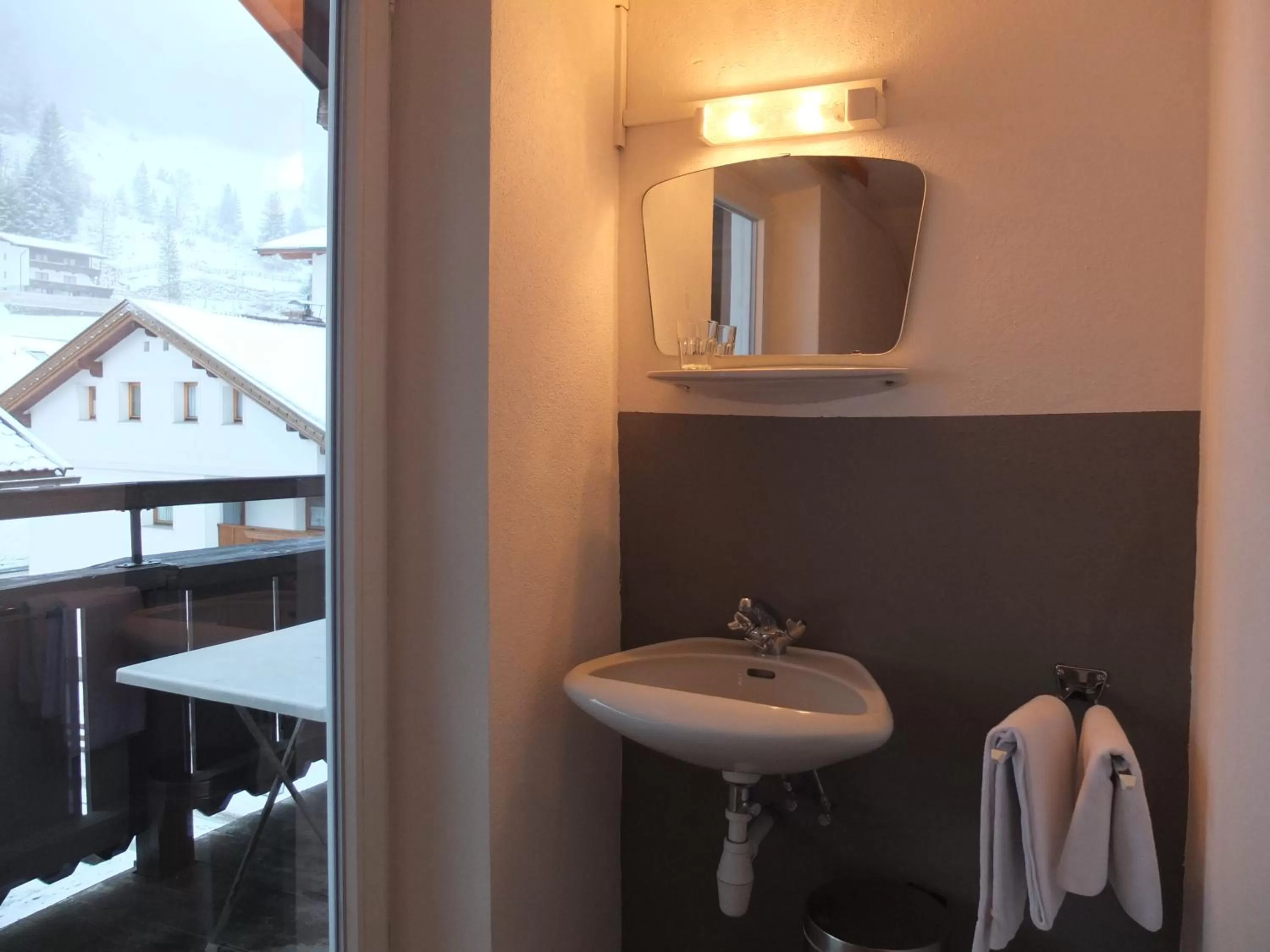 Bedroom in Haus Irmgard by Châtel Reizen