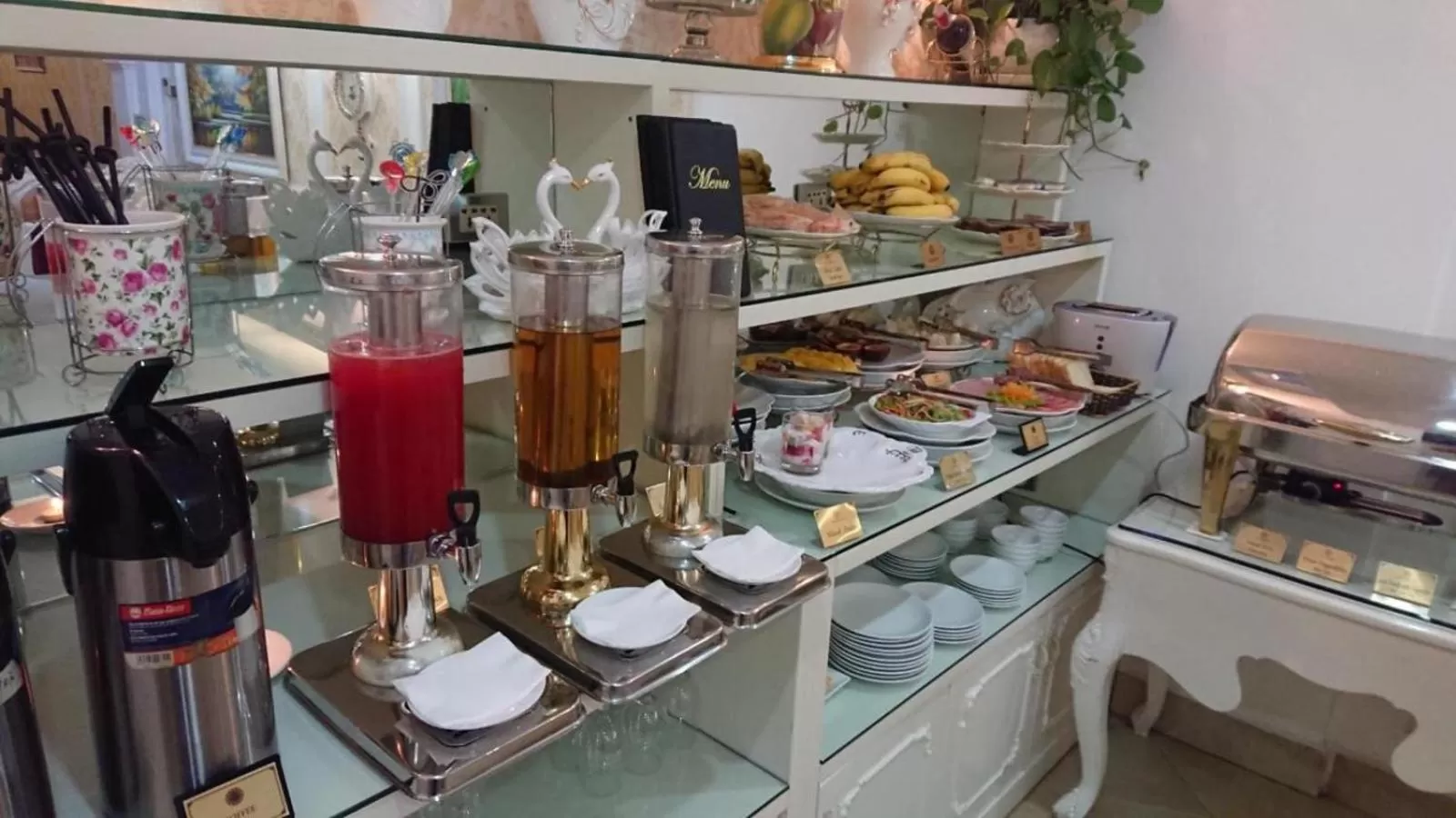 Breakfast in Hanoi Hotel Royal