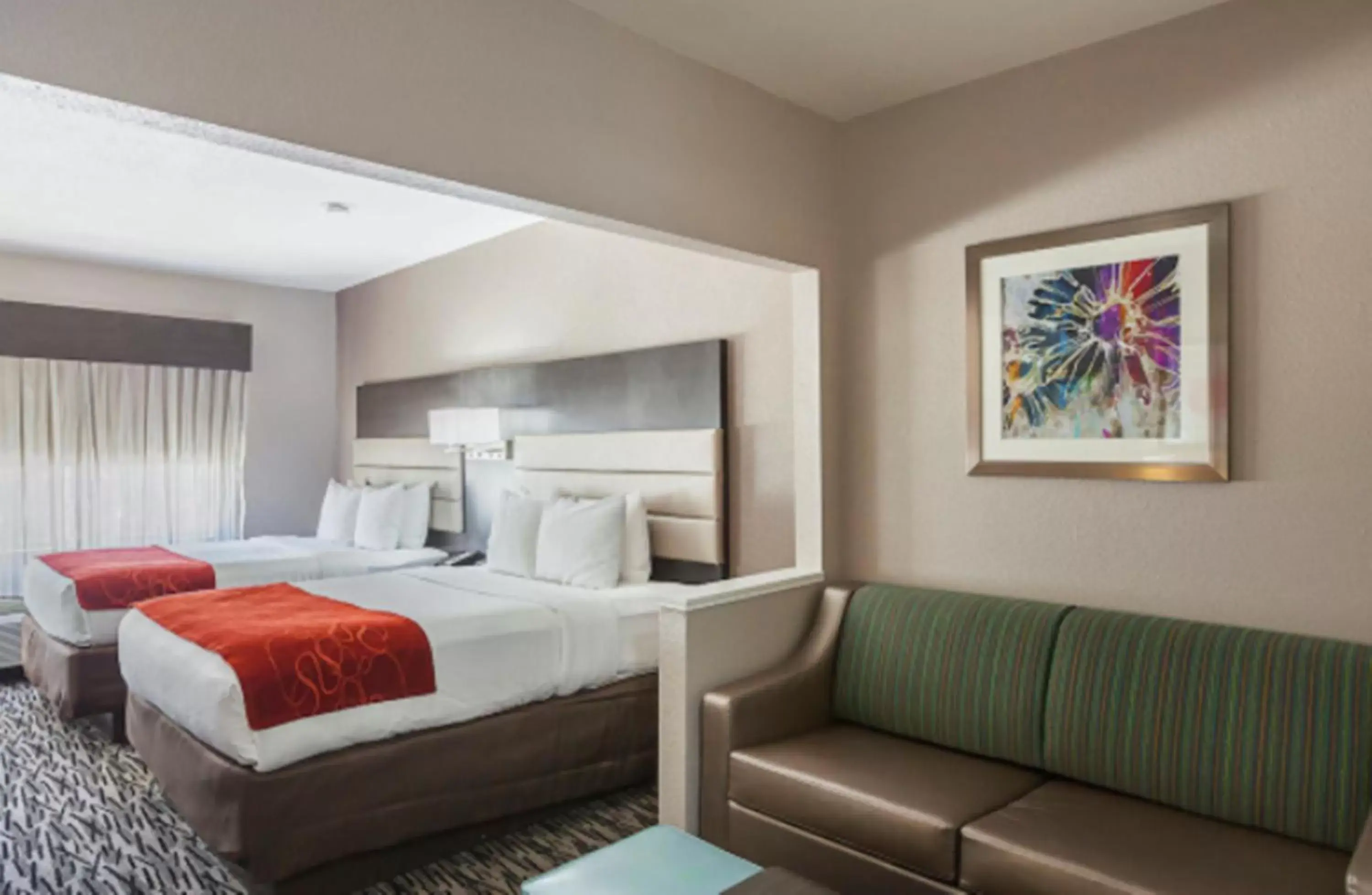 Bedroom, Bed in Comfort Suites Lewisville