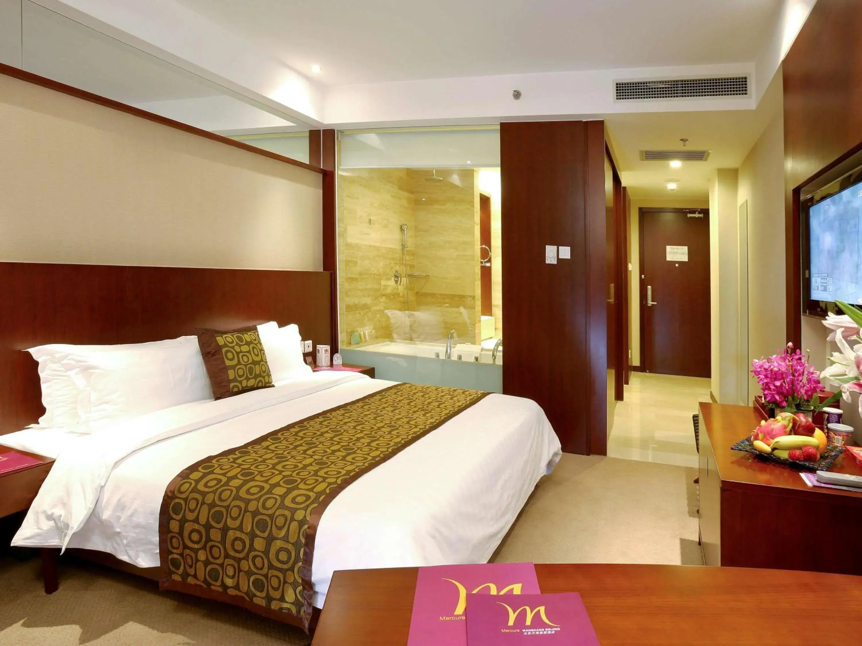 Bedroom, Bed in Mercure Wanshang Beijing Hotel