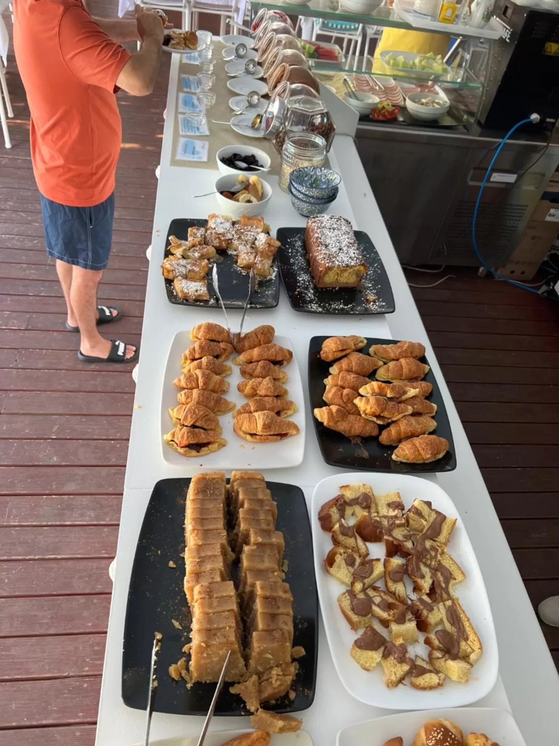 Buffet breakfast in Macedon