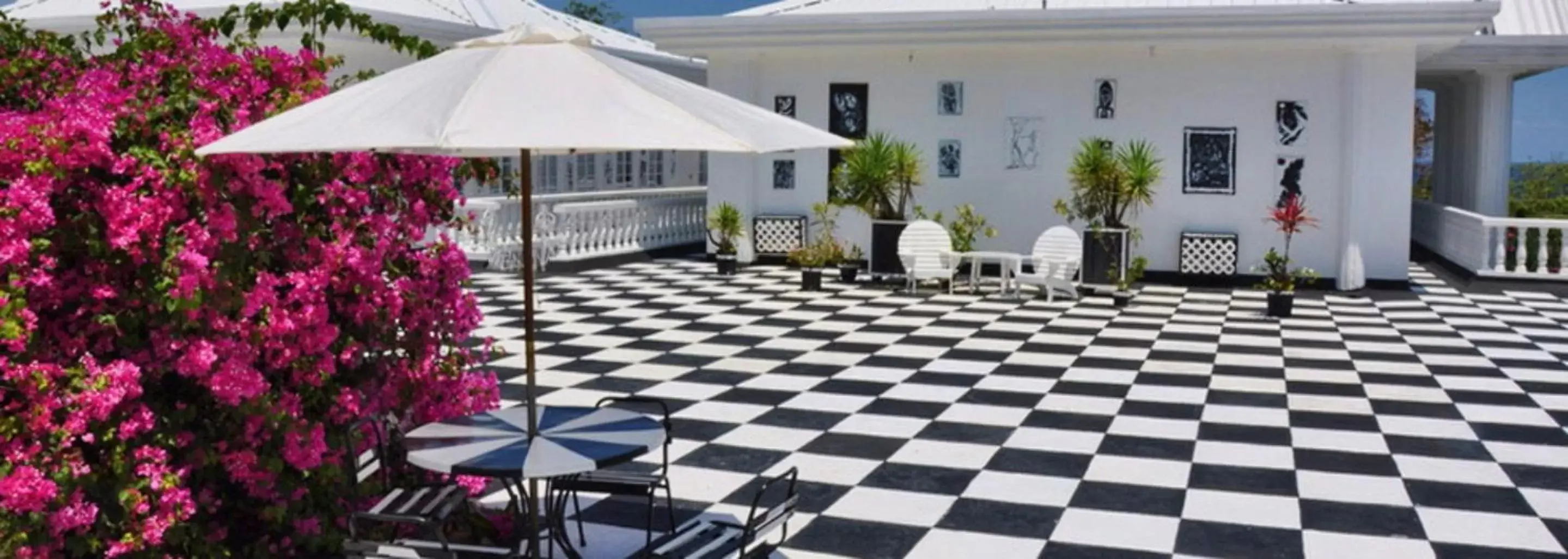 Patio, Banquet Facilities in Jamaica Palace Hotel