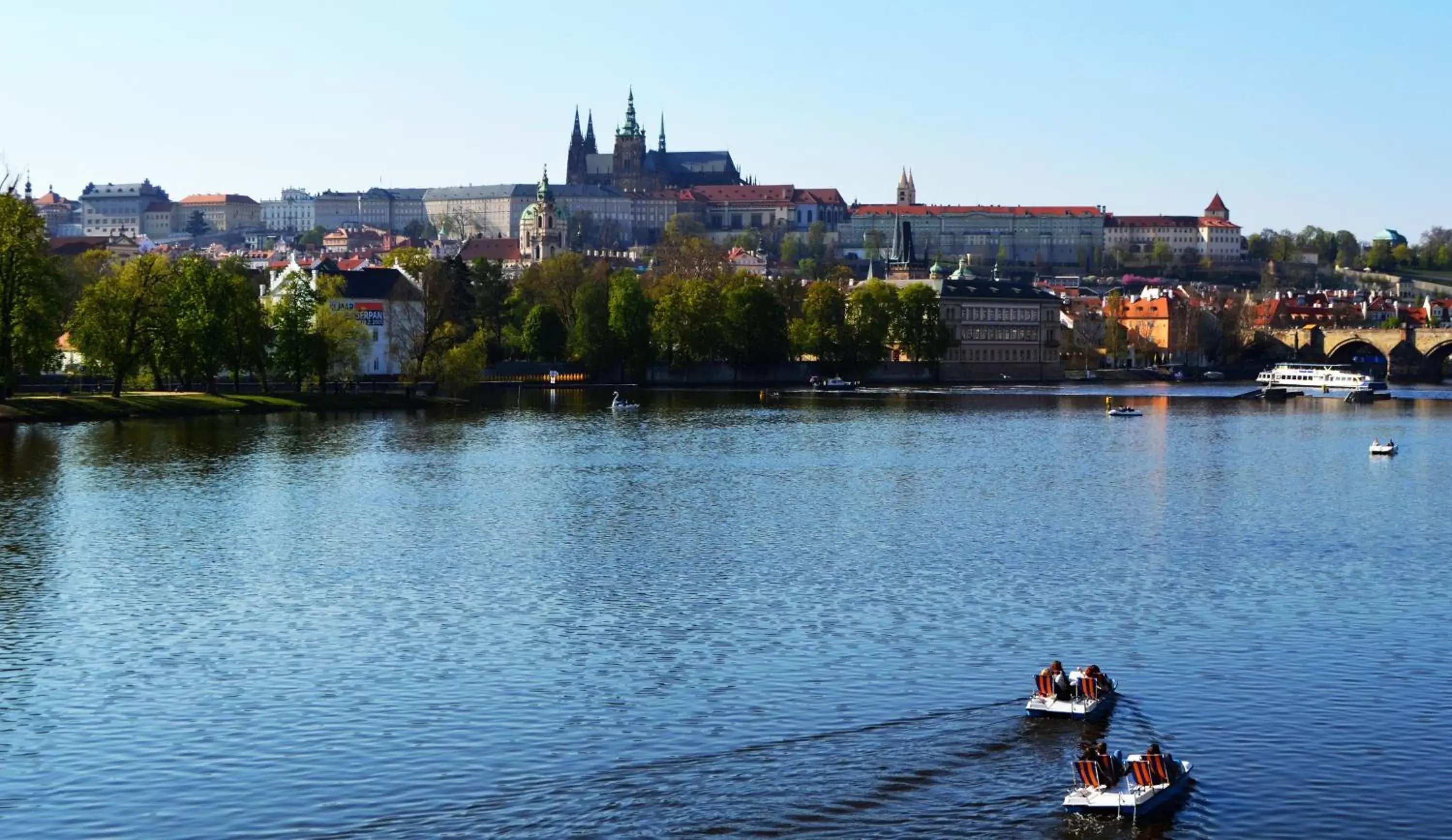 Neighbourhood in Hotel Roma Prague