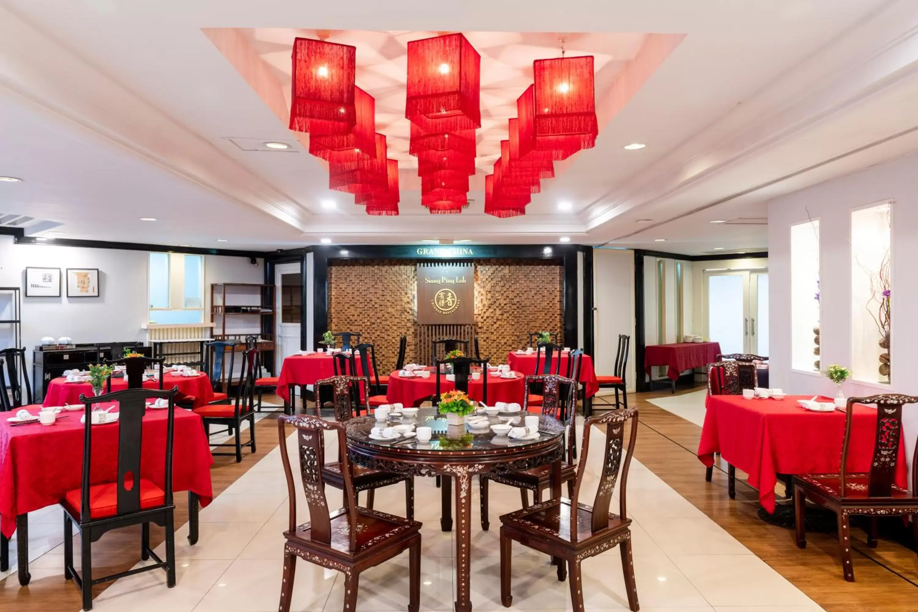 Restaurant/Places to Eat in Grand China Bangkok