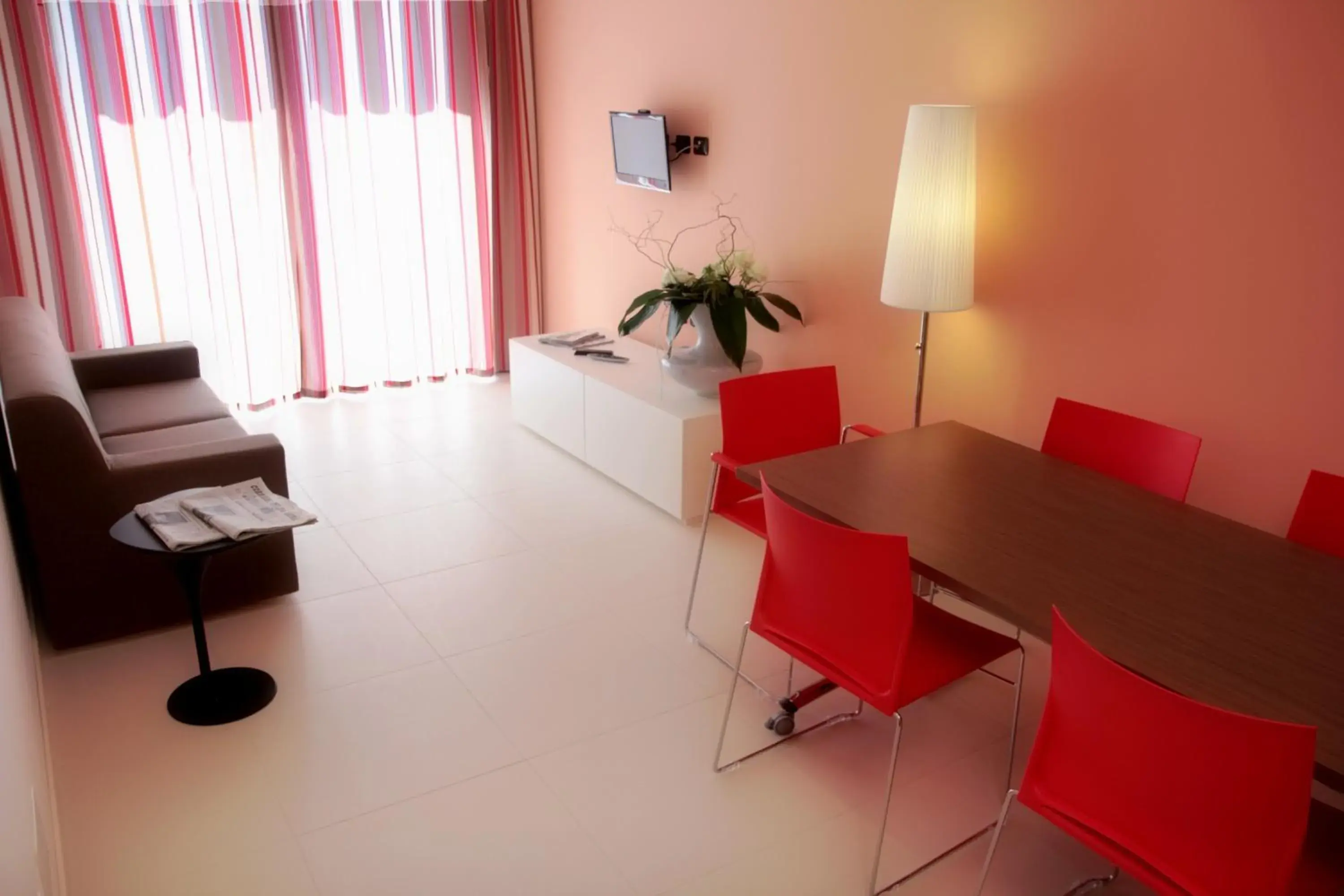 TV and multimedia, Dining Area in Hotel Residence & Centro Congressi Le Terrazze