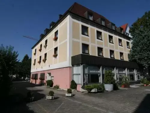 Facade/entrance, Property Building in Hotel Deutschmeister