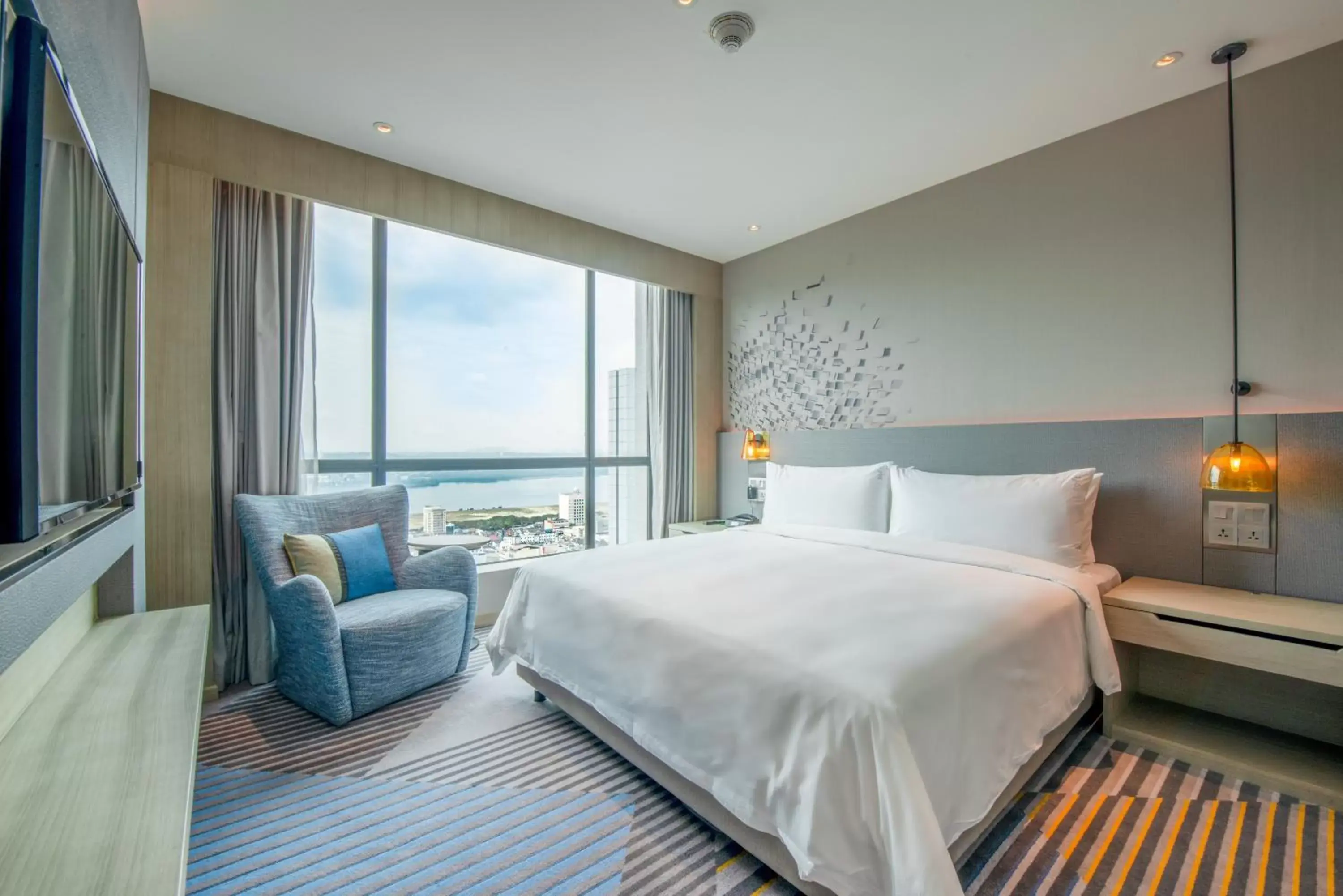 King Suite with Sofa Bed - Top Floor in Holiday Inn Johor Bahru City Centre, an IHG Hotel King Suite with Sofa Bed - Top Floor in Holiday Inn Johor Bahru City Centre, an IHG Hotel