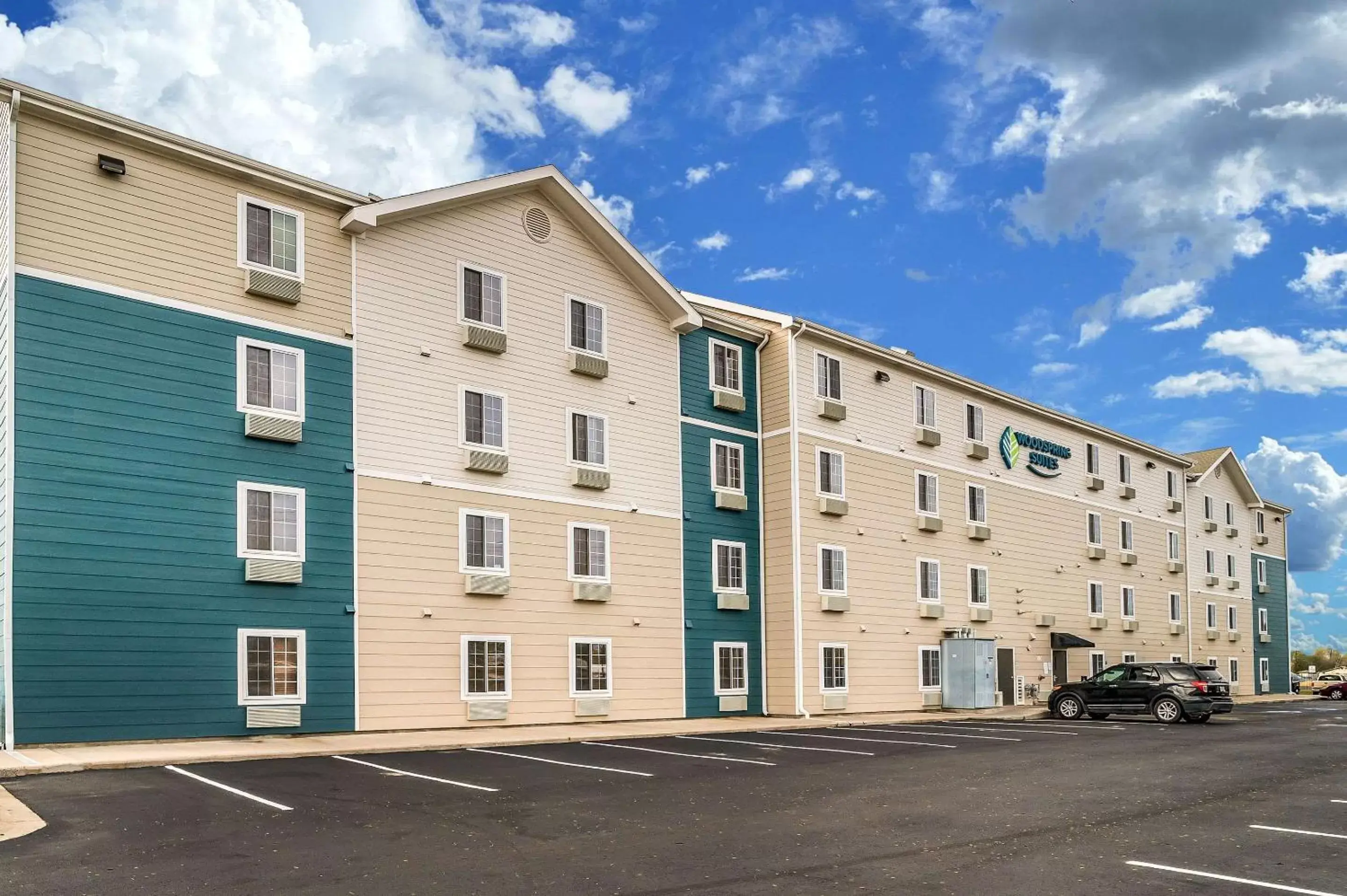 Property building in WoodSpring Suites Corpus Christi
