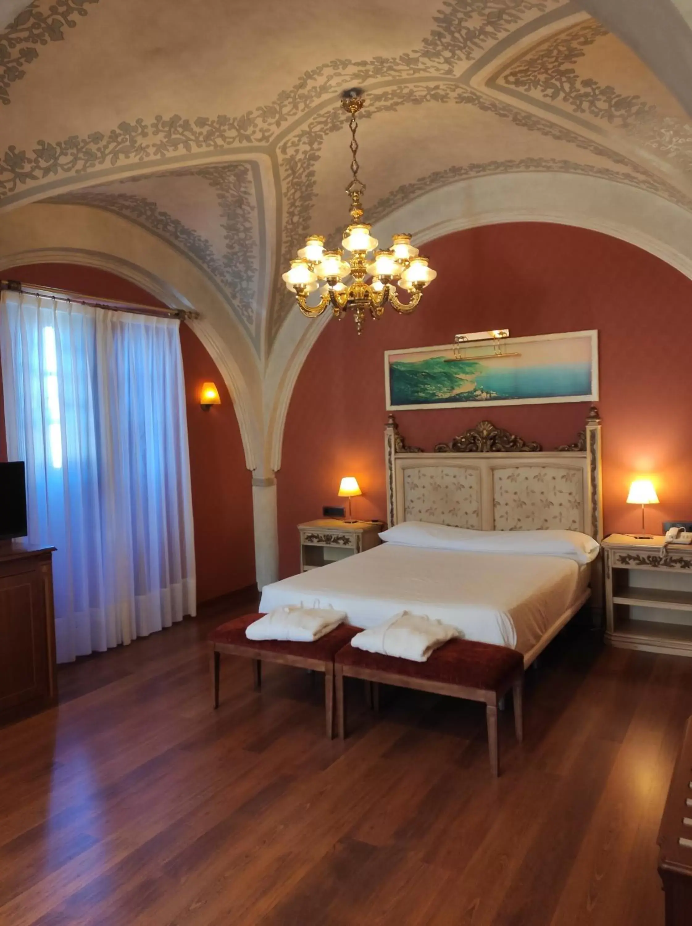 Bedroom, Bed in Hotel Palacio de la Magdalena Bedroom, Bed in Hotel Palacio de la Magdalena