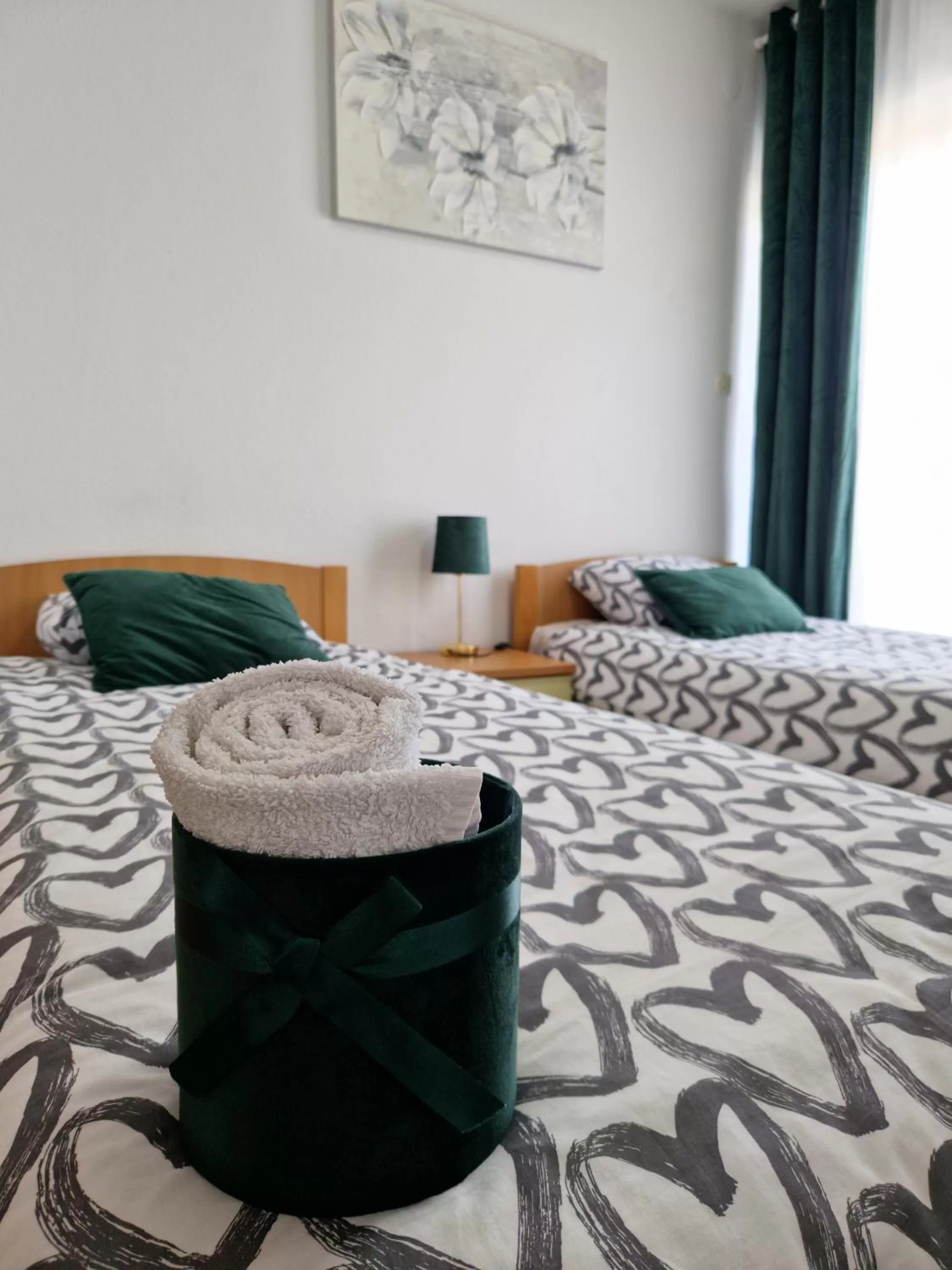 Bed in Motel "Tri lovca"