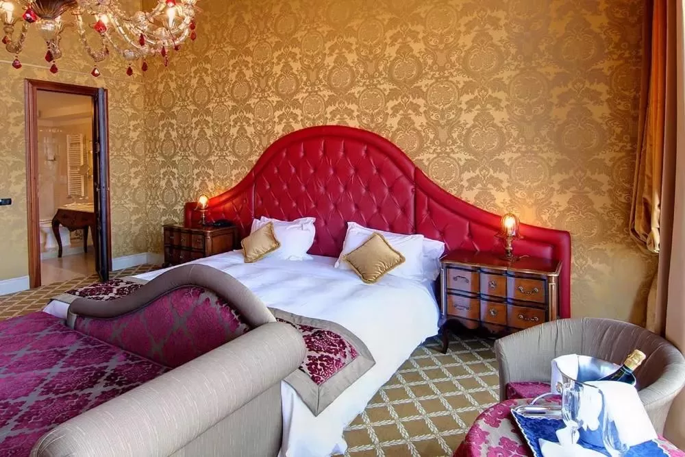 Bed in Pesaro Palace