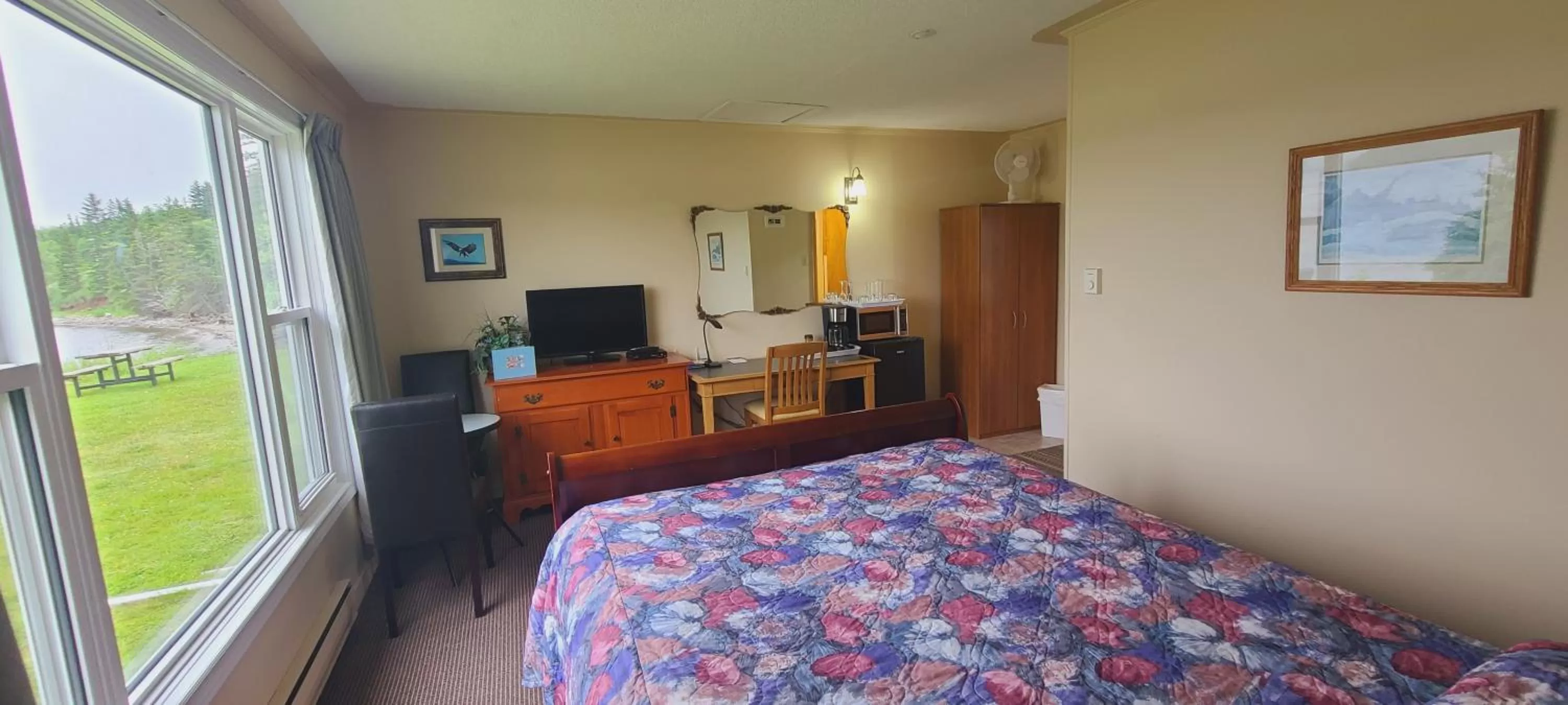 Bed in St Ann's Motel & Cottage