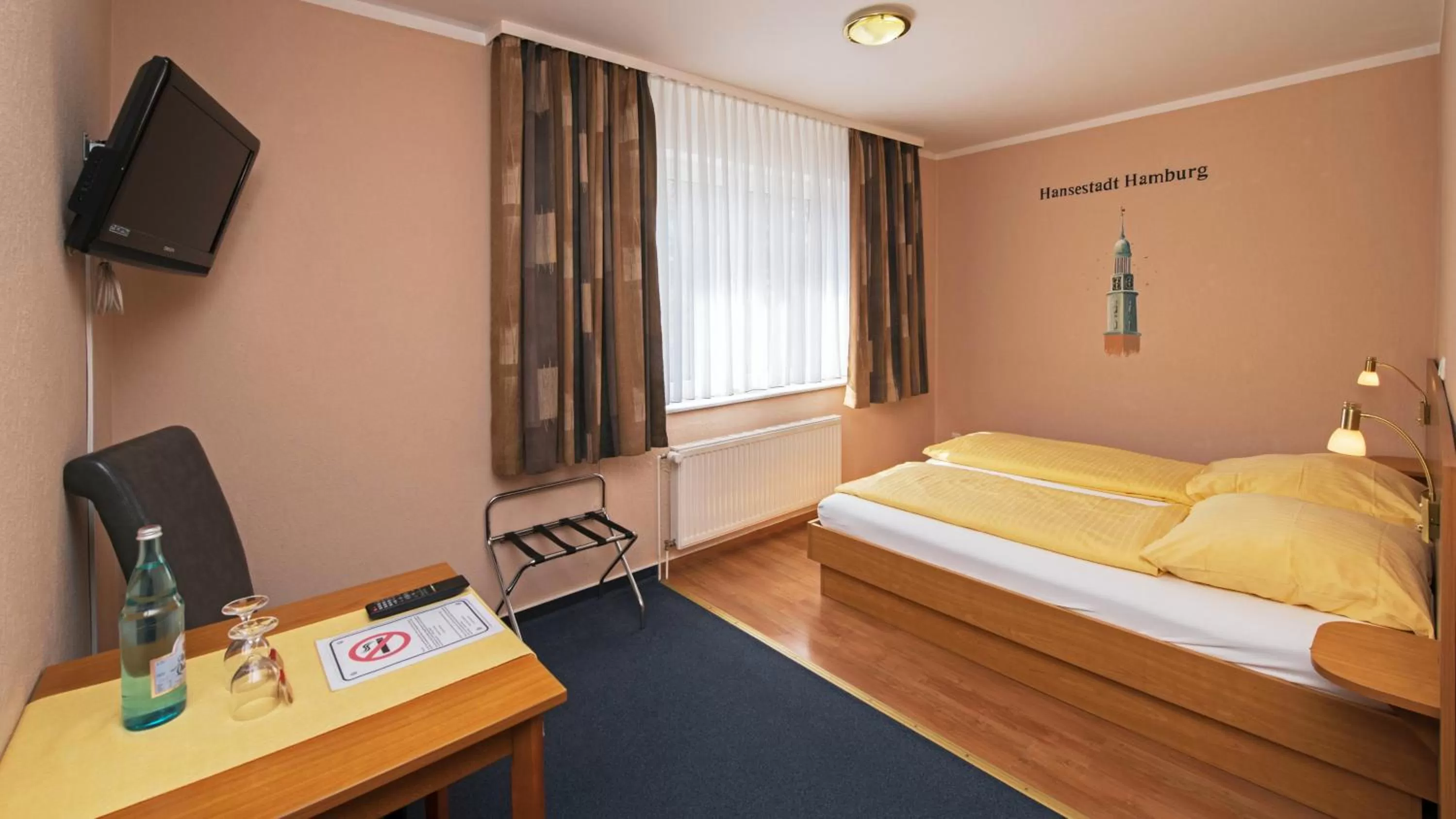 Bed in Achilleon III