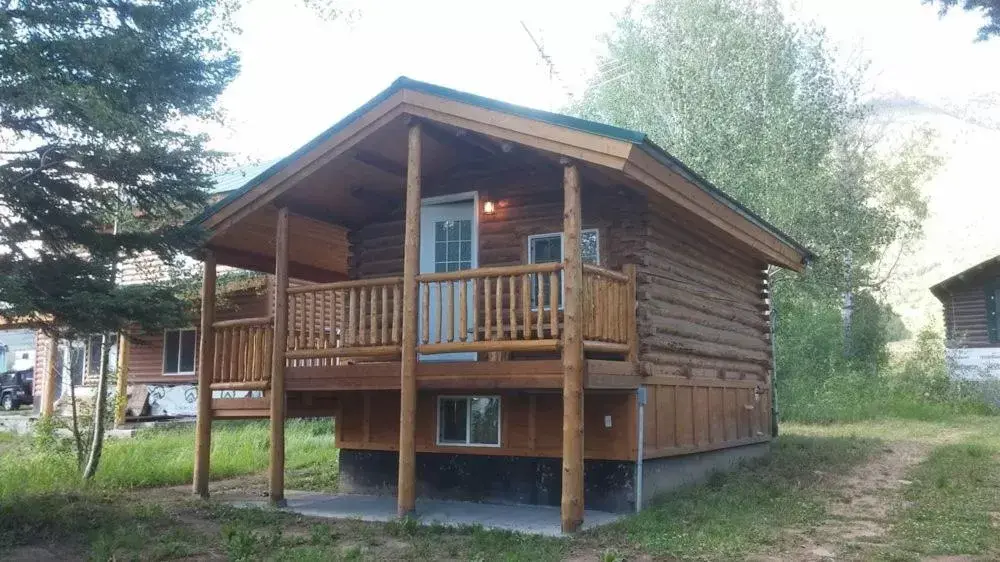 One-Bedroom Cottage in Jared's Wild Rose Ranch Resort