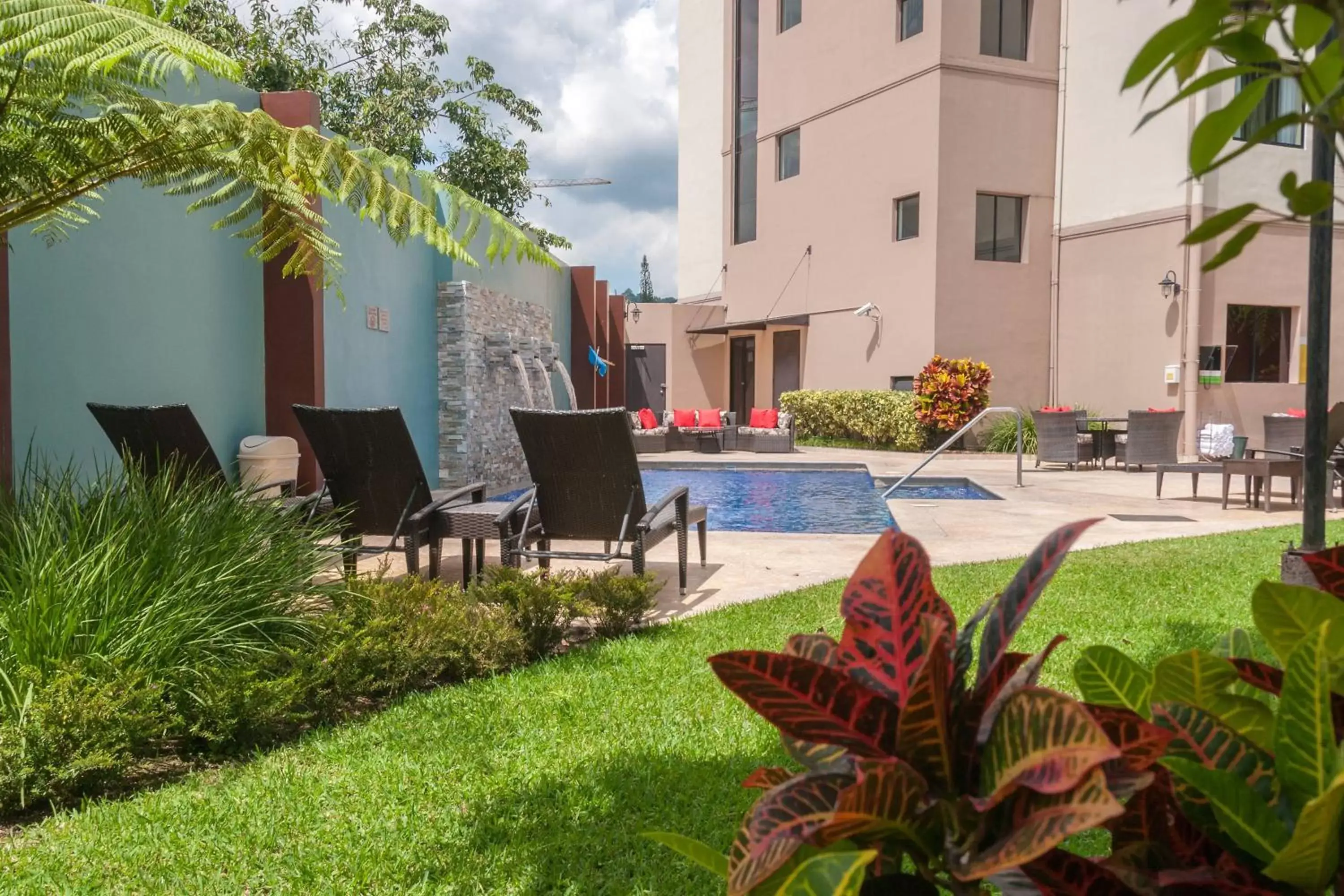 Property building, Swimming Pool in Courtyard by Marriott San Salvador