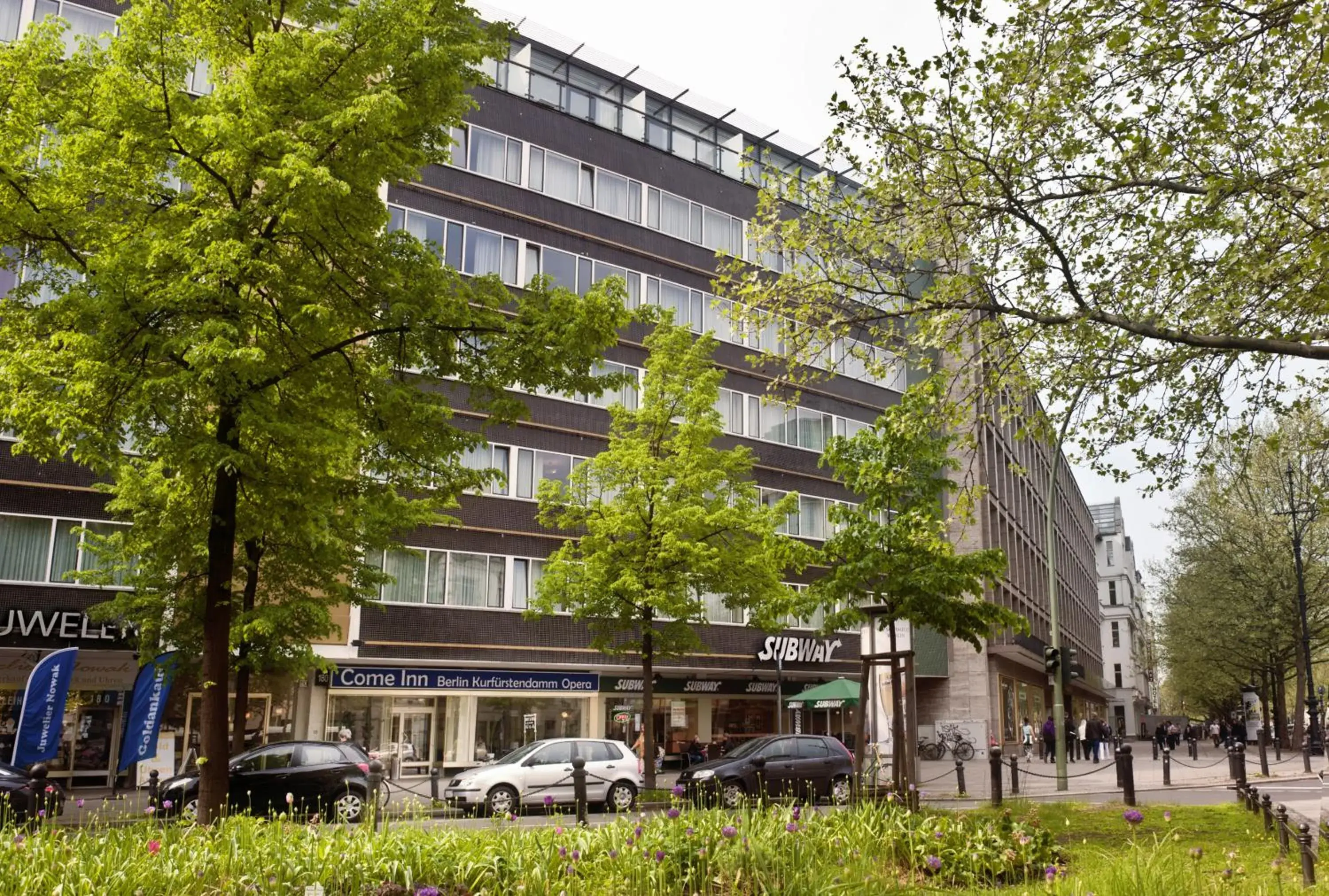 Facade/entrance, Property Building in Come Inn Berlin Kurfürstendamm