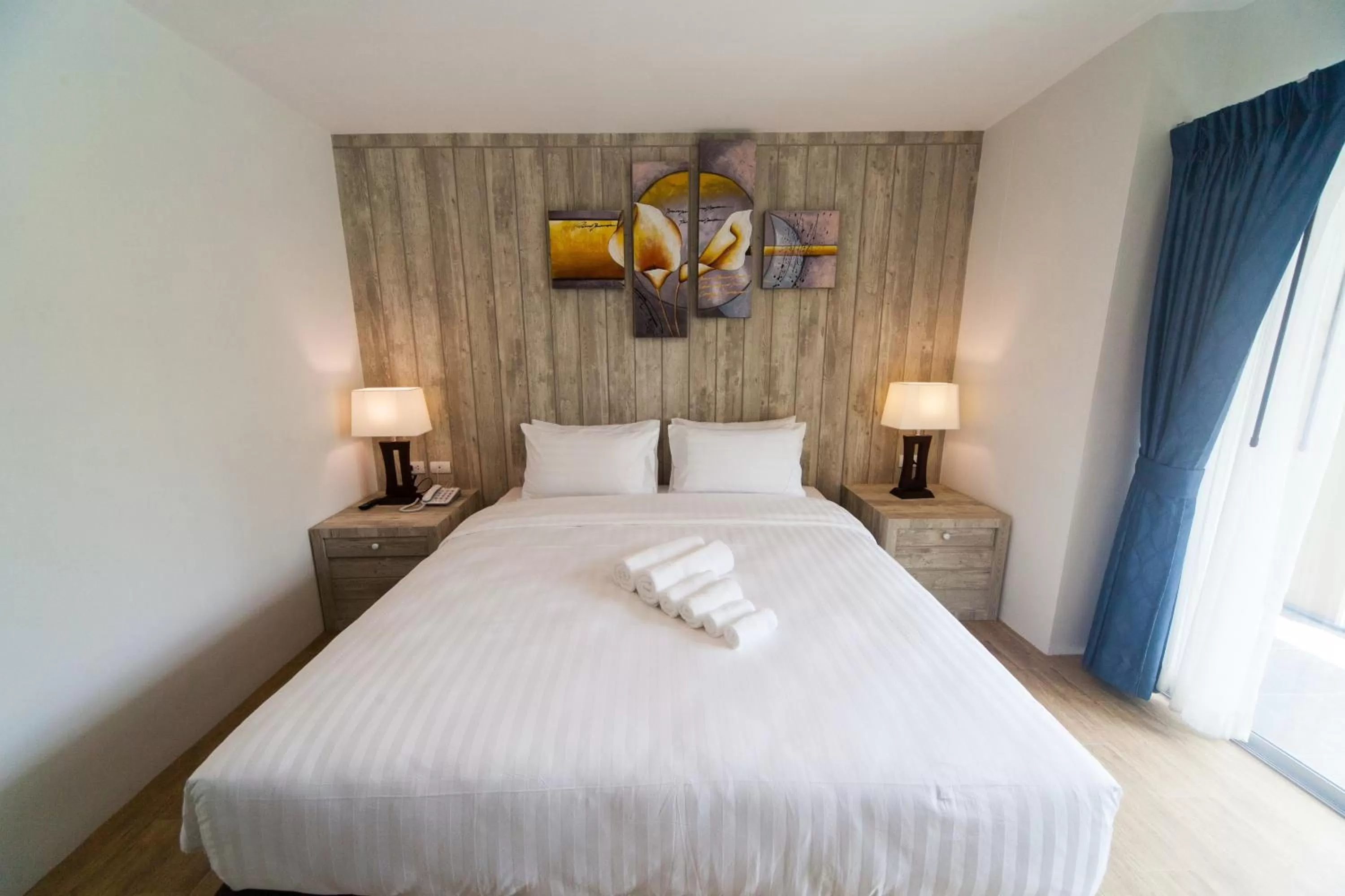 Bedroom, Bed in Anchan Laguna Hotel โรงแรมอัญชันลากูน่า