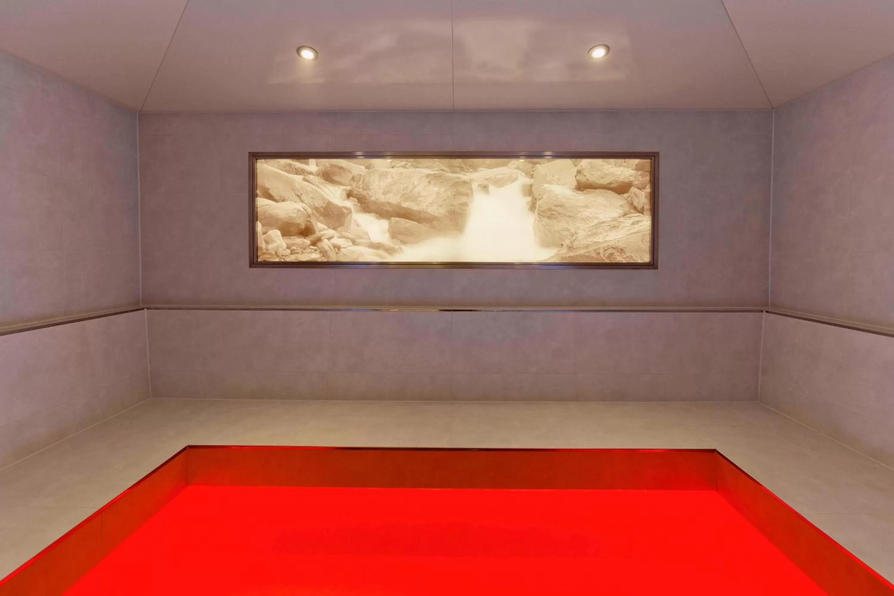 Fitness centre/facilities, Bed in Vienna Marriott Hotel