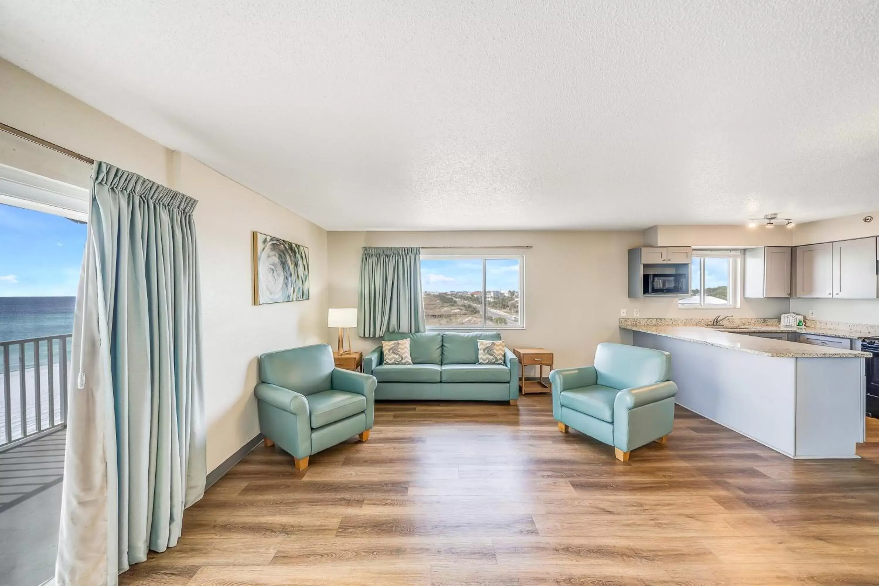 Living room, Seating Area in Sugar Sands Beachfront Hotel, a By The Sea Resort