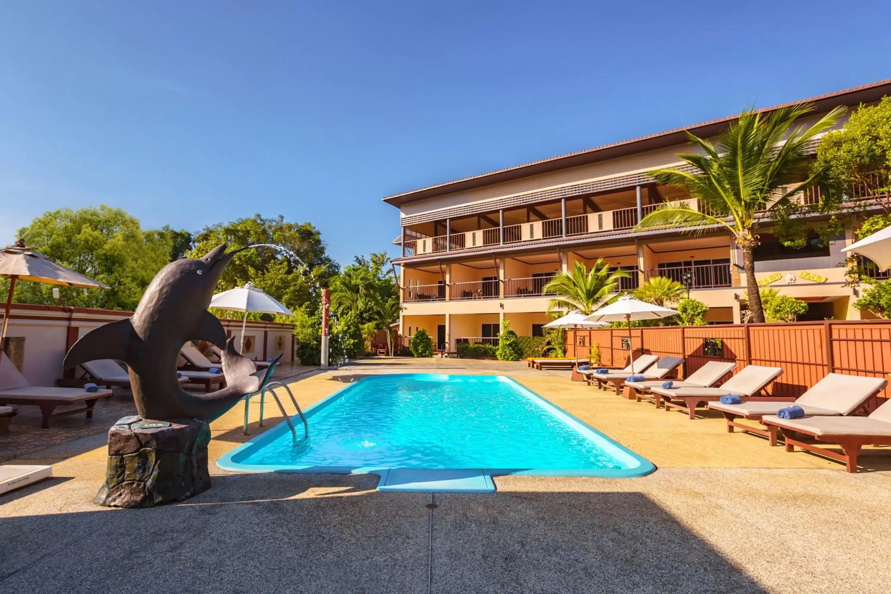 Swimming Pool in Maleedee Bay Resort