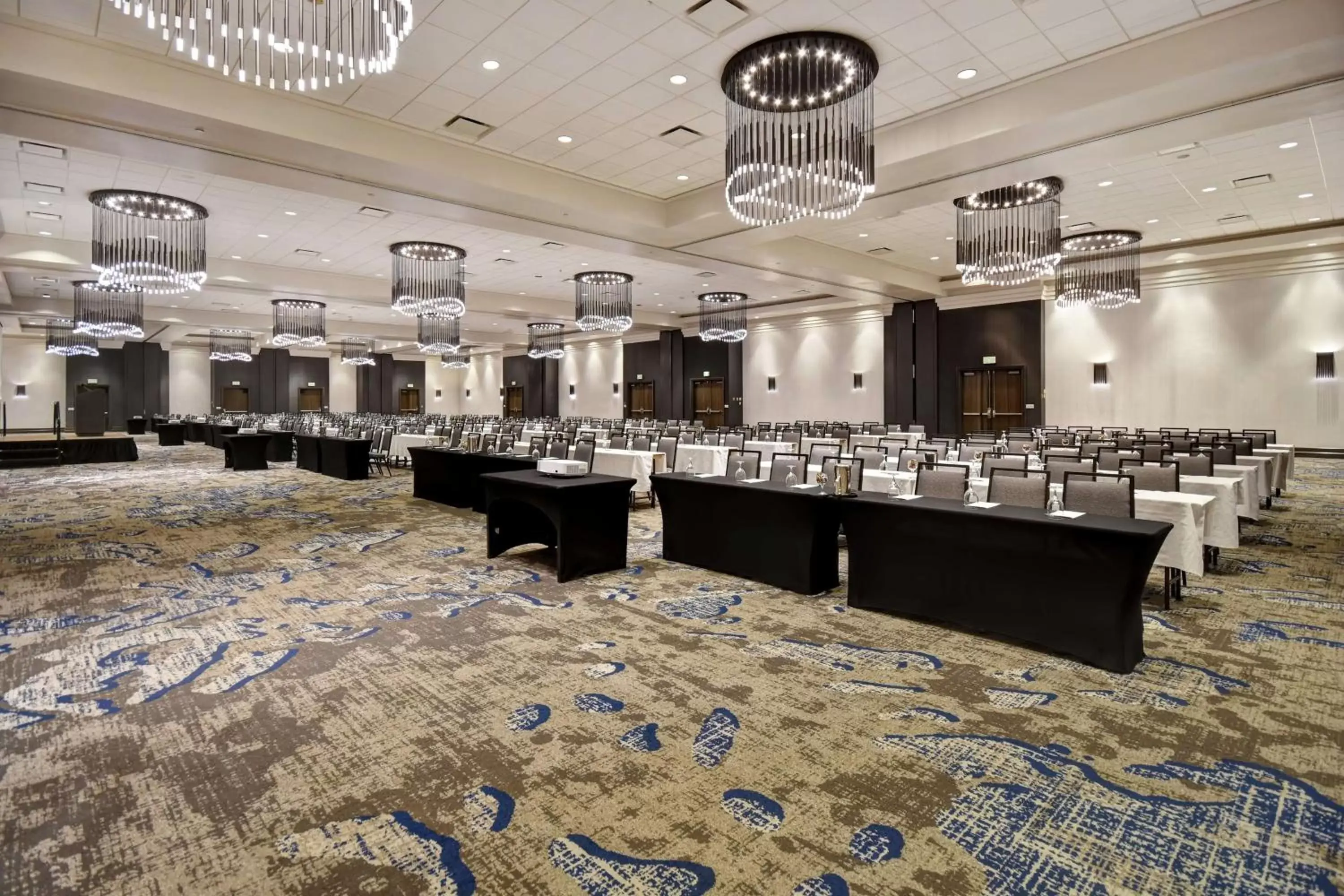 Meeting/conference room in Embassy Suites by Hilton Raleigh Durham Research Triangle