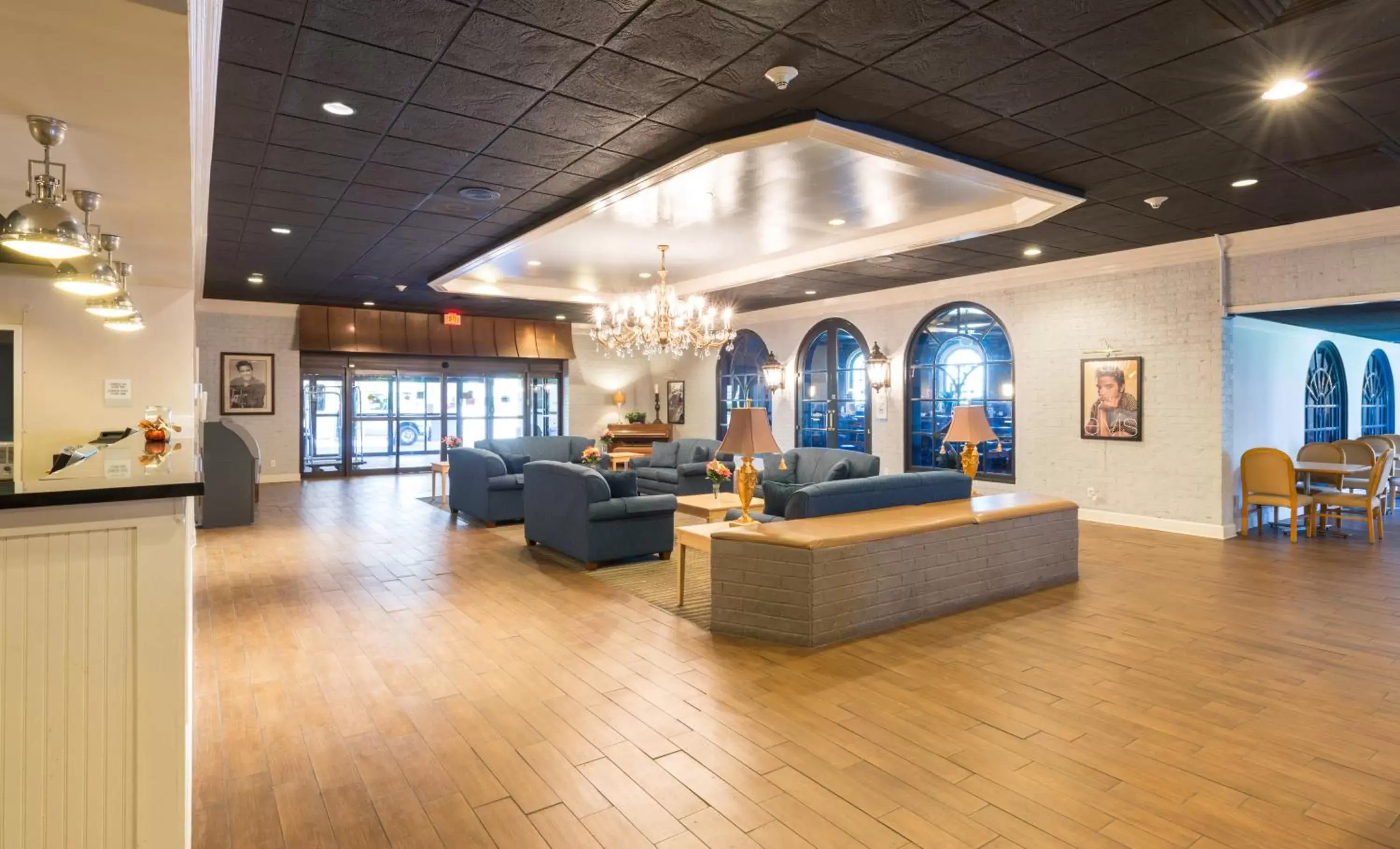 Lobby or reception in Travelodge by Wyndham Memphis Airport/Graceland