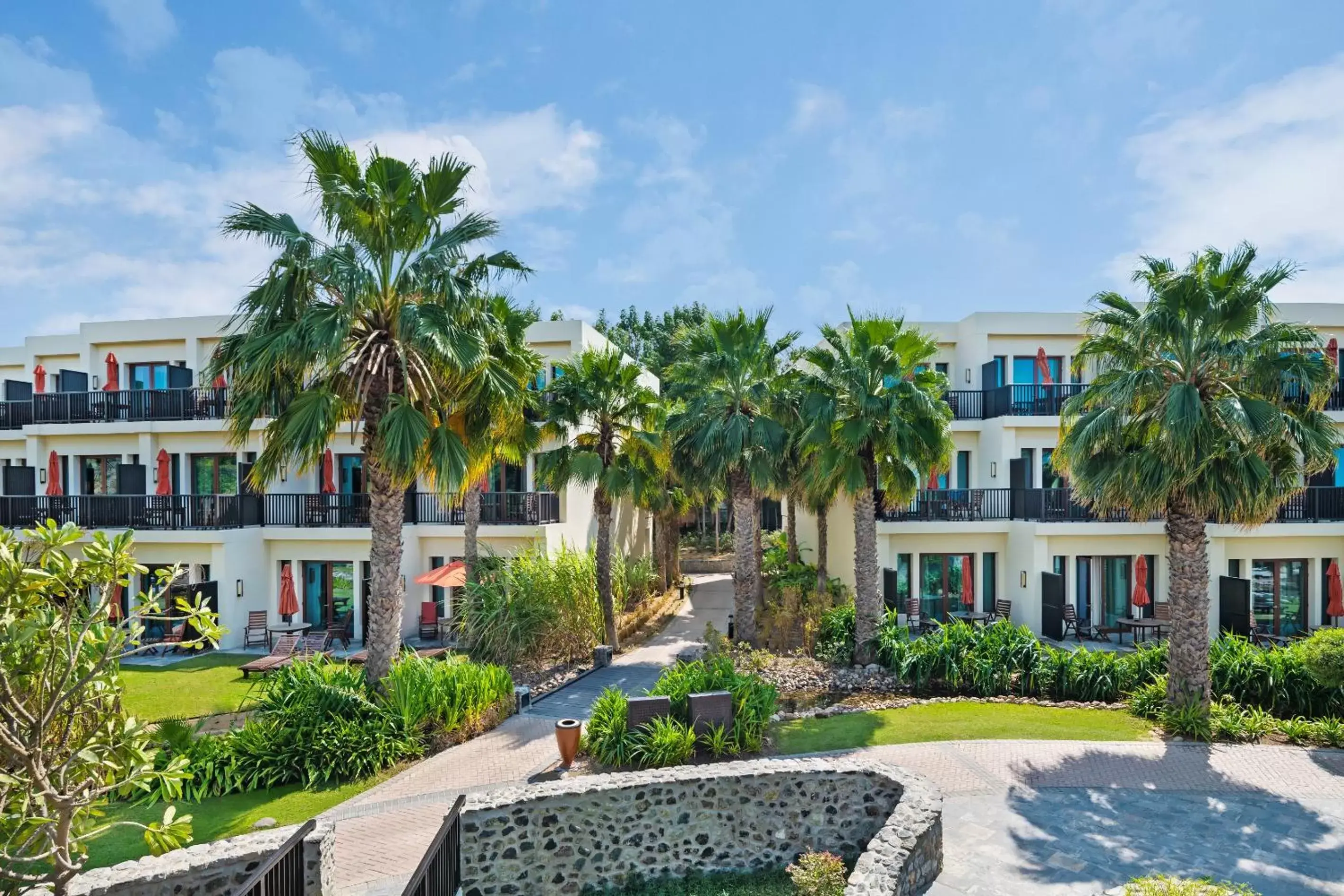 Property building in JA Palm Tree Court, Dubai Property building in JA Palm Tree Court, Dubai