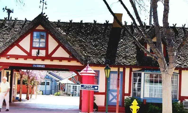 Property Building in Solvang Inn & Cottages