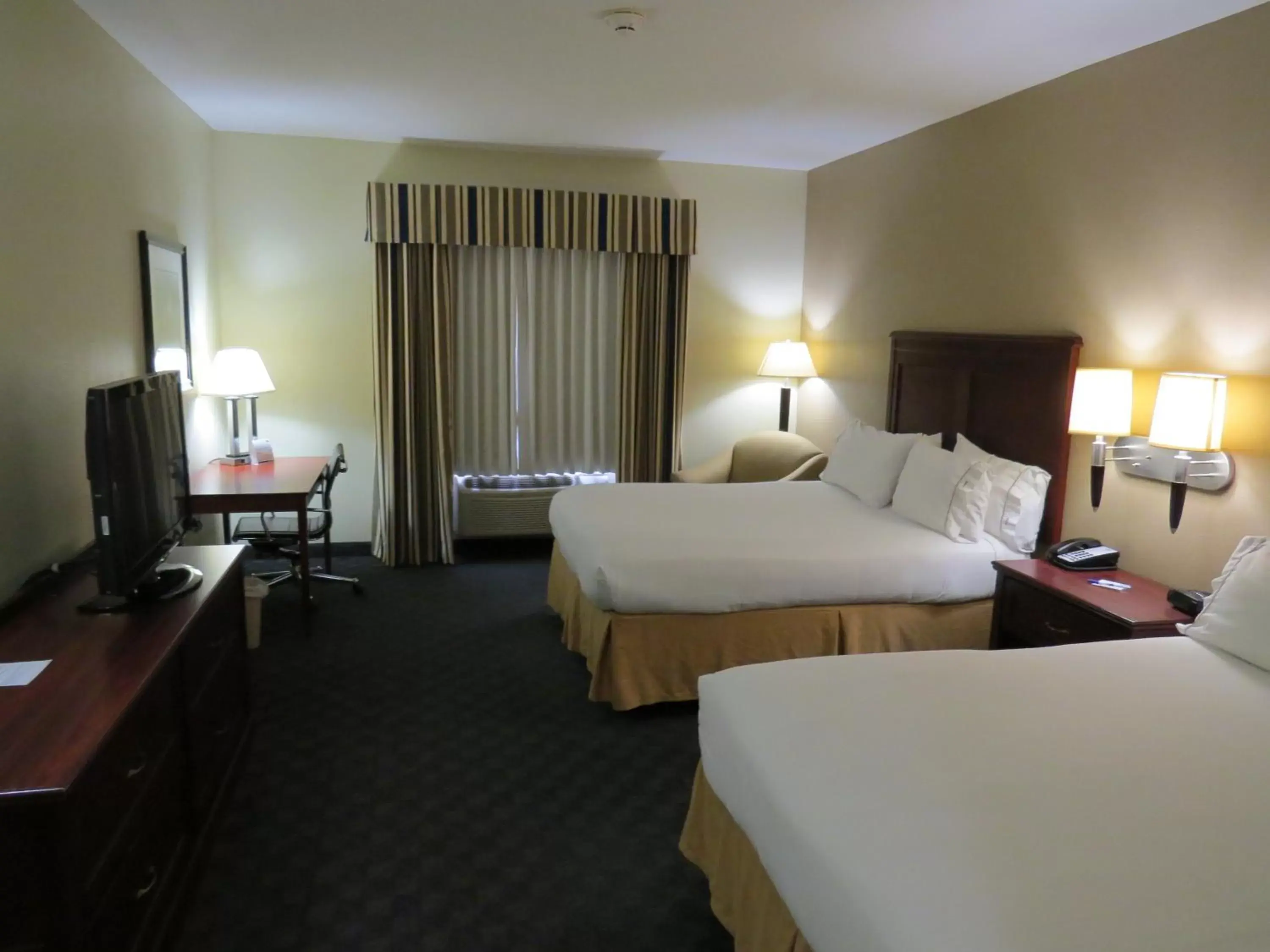 Photo of the whole room in Holiday Inn Express Hotel & Suites Pampa, an IHG Hotel