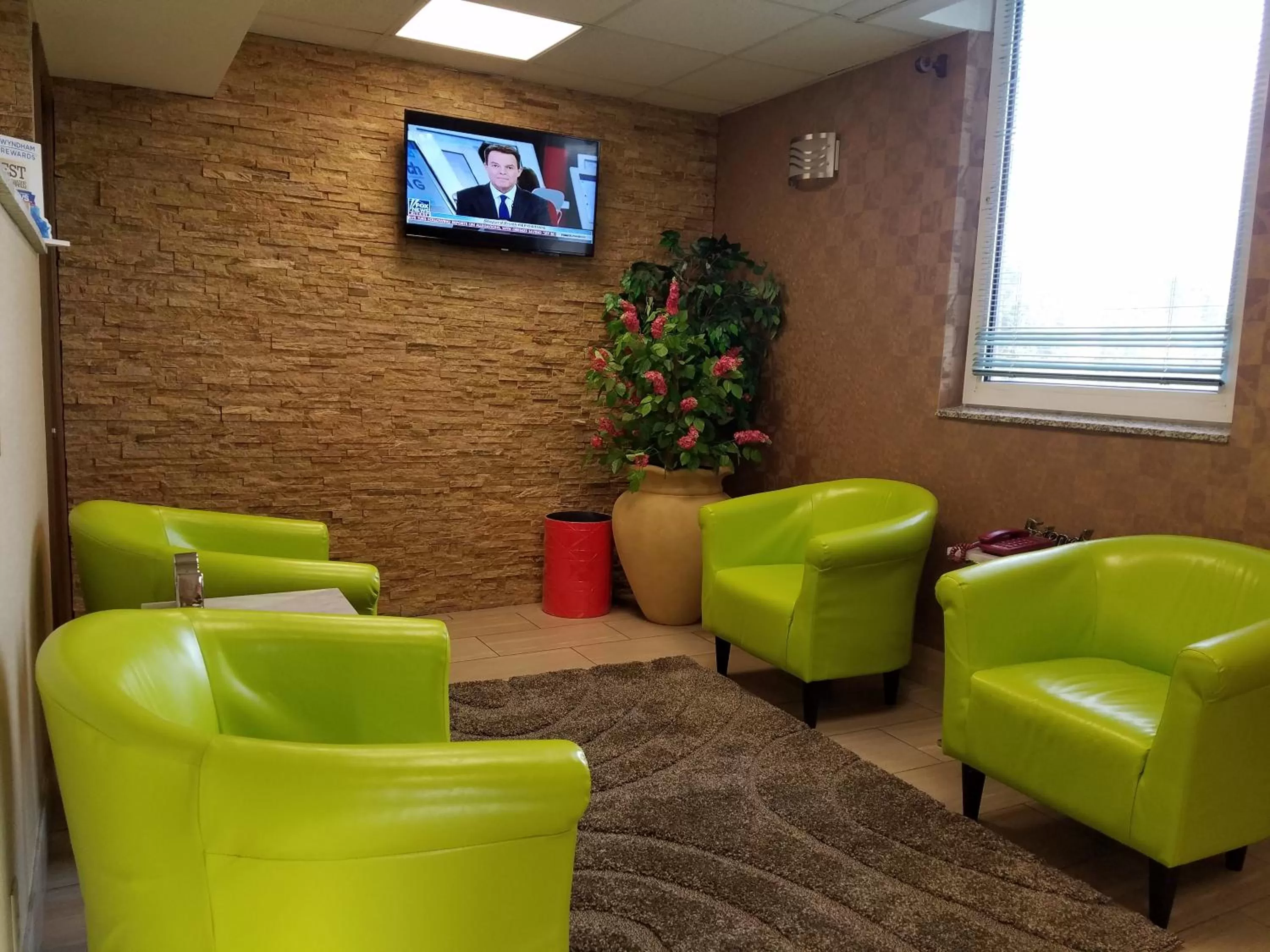 Lobby or reception in Super 8 by Wyndham Plattsburgh