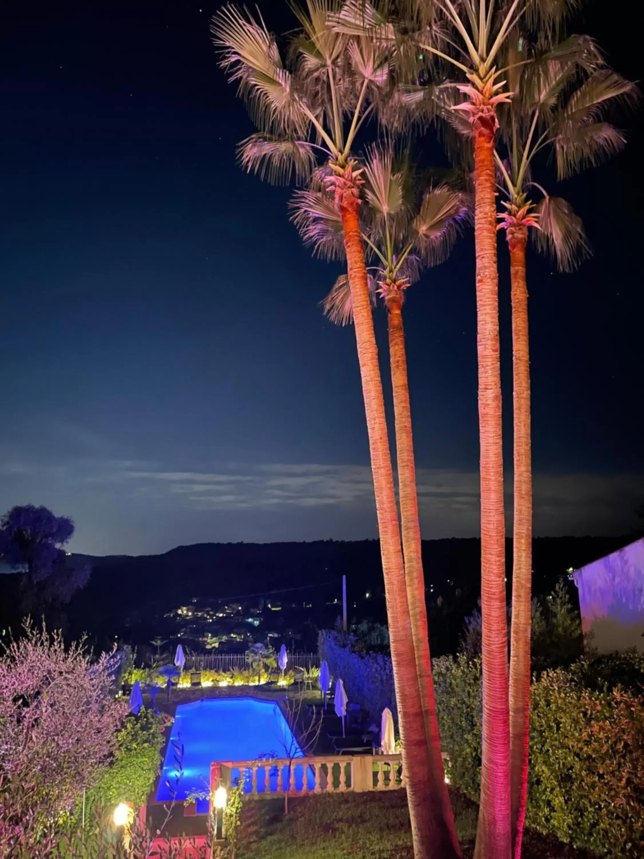 Night, Pool View in La Bastide