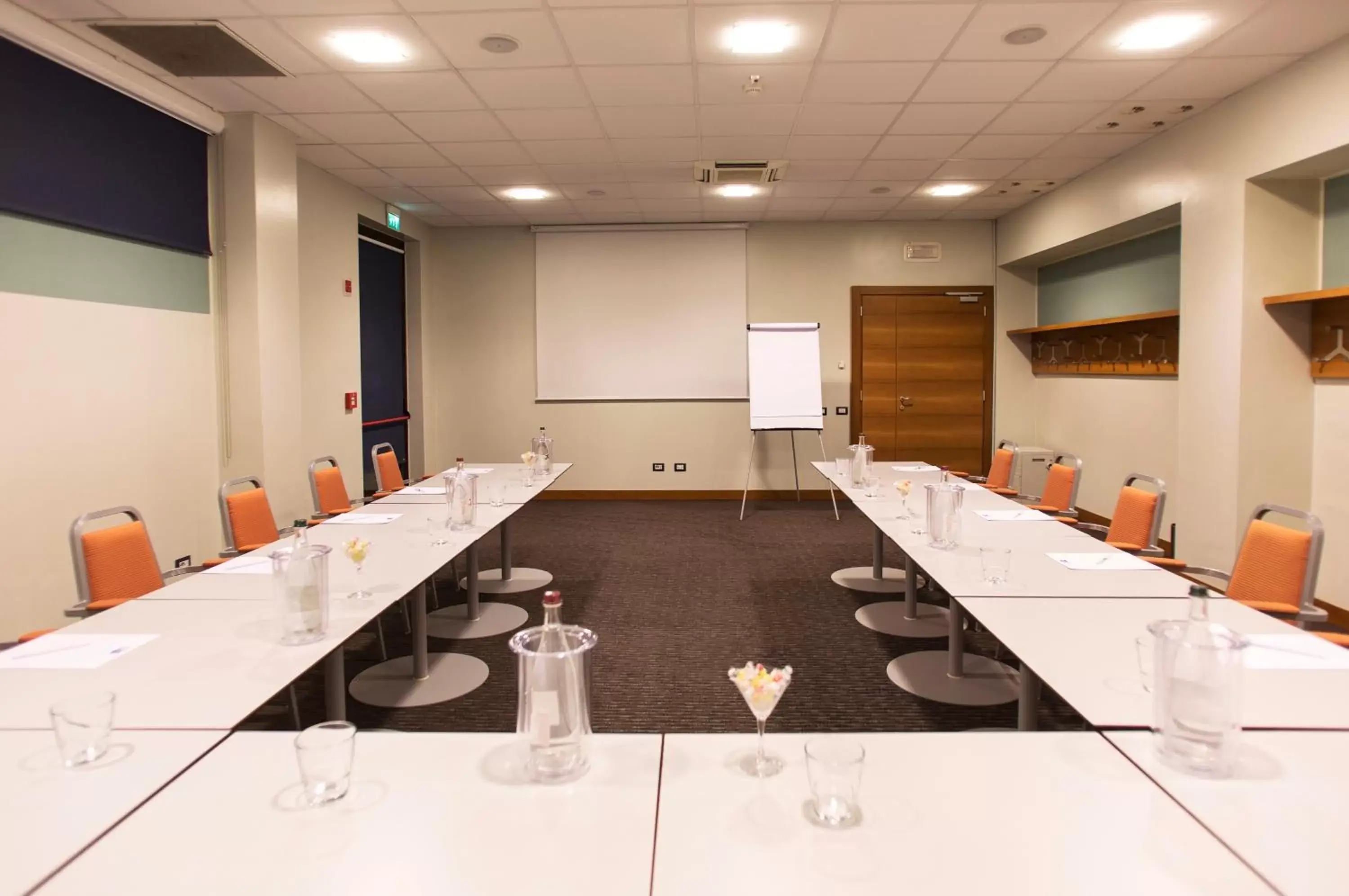 Meeting/conference room in Holiday Inn Express Milan-Malpensa Airport, an IHG Hotel