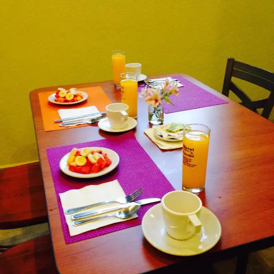 Breakfast in Hotel & Villas Panamá