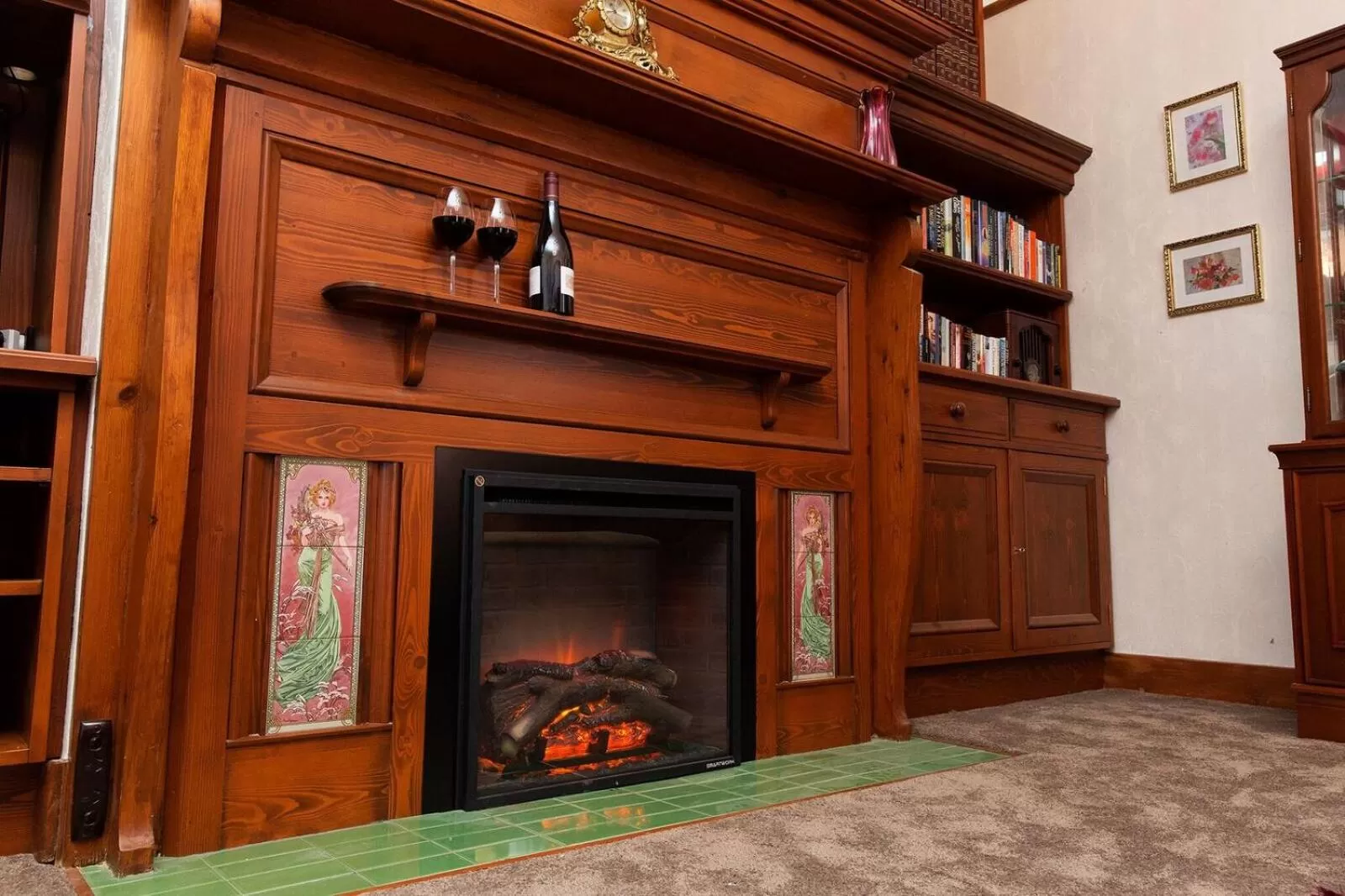 Decorative detail in Motel Mayfair on Cavell