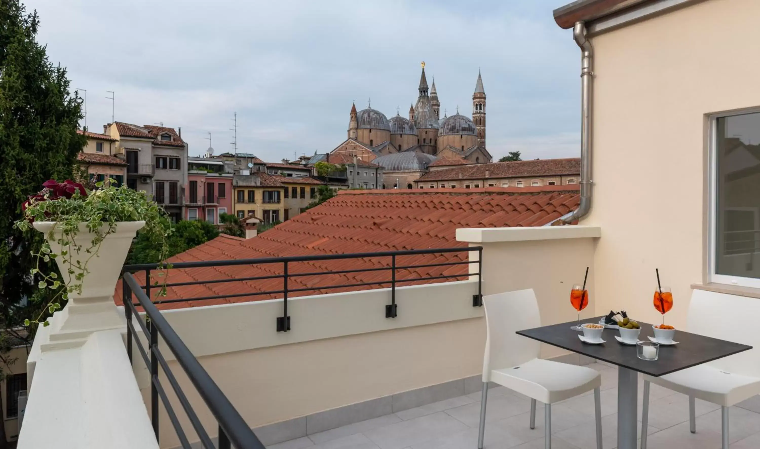 View (from property/room), Balcony/Terrace in Hotel Canton dell'Orto