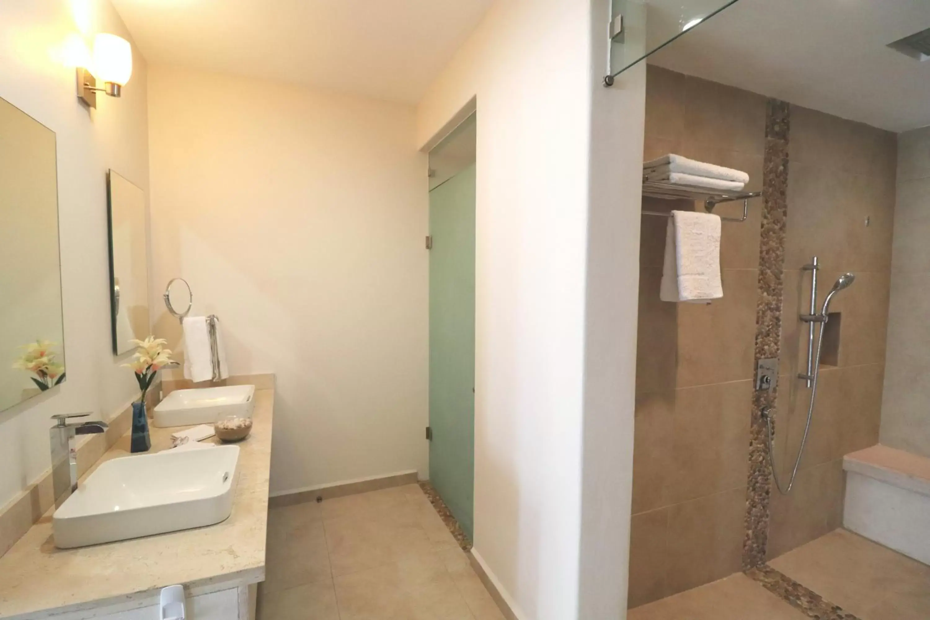 Bathroom in LYDMAR BOUTIQUE HOTEL