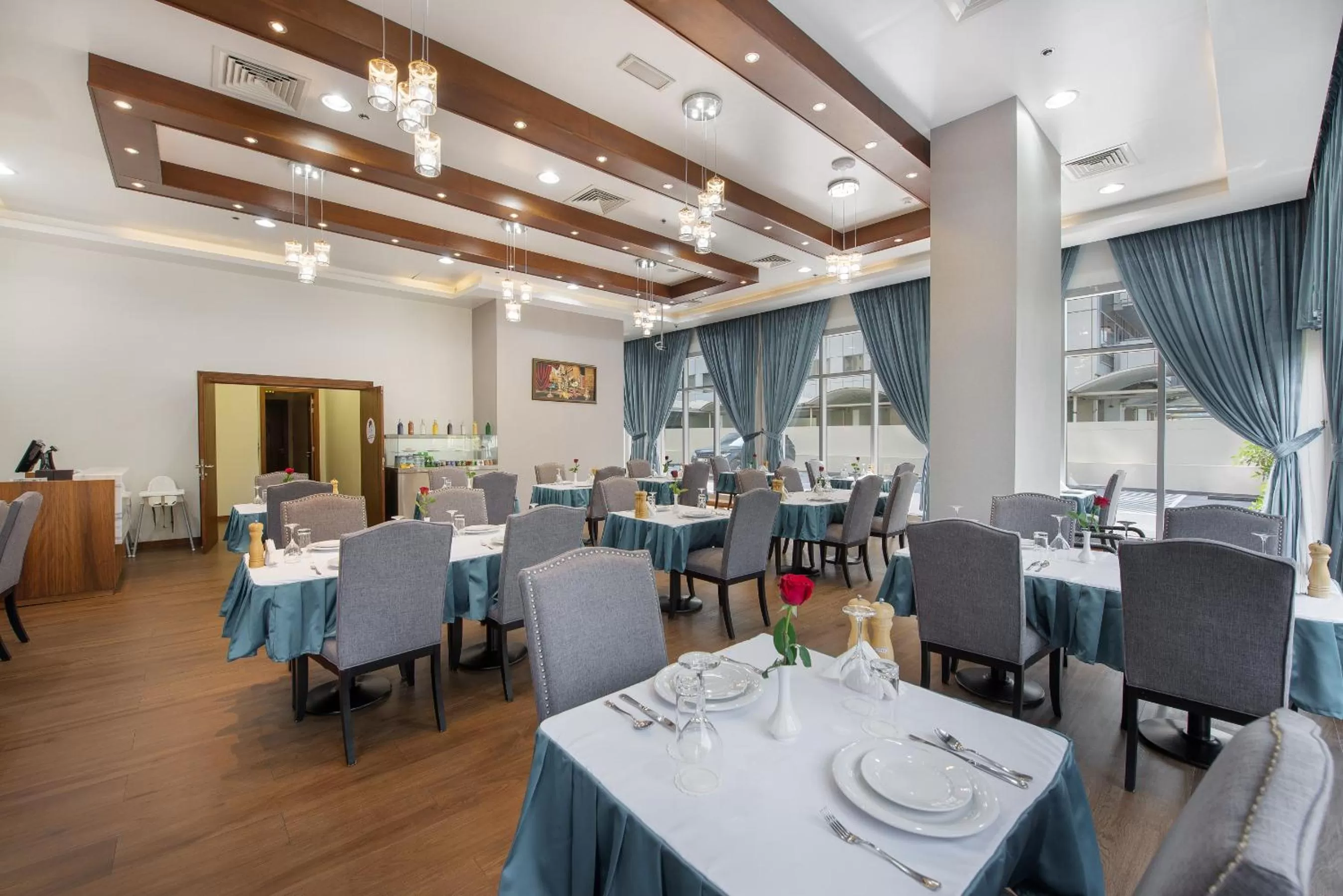 Restaurant/Places to Eat in Class Hotel Apartments