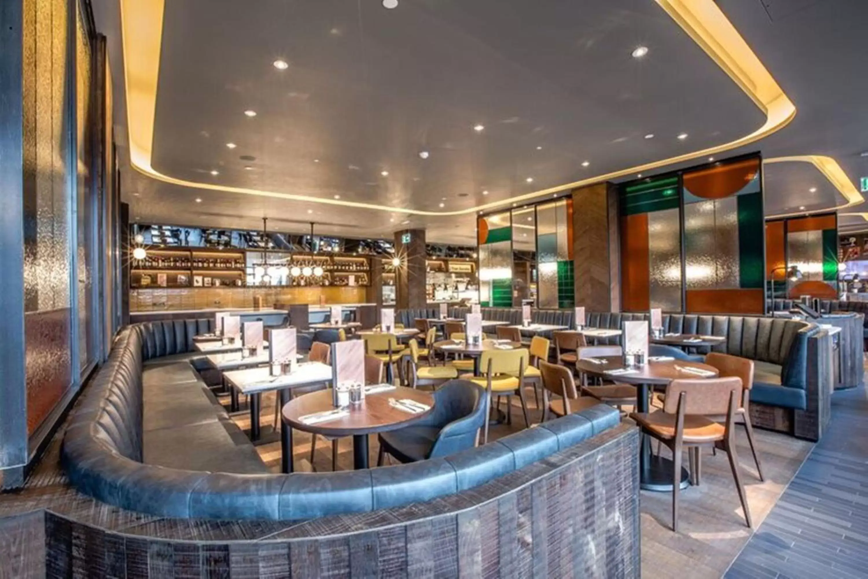 Restaurant/Places to Eat in Crowne Plaza London Kings Cross, an IHG Hotel