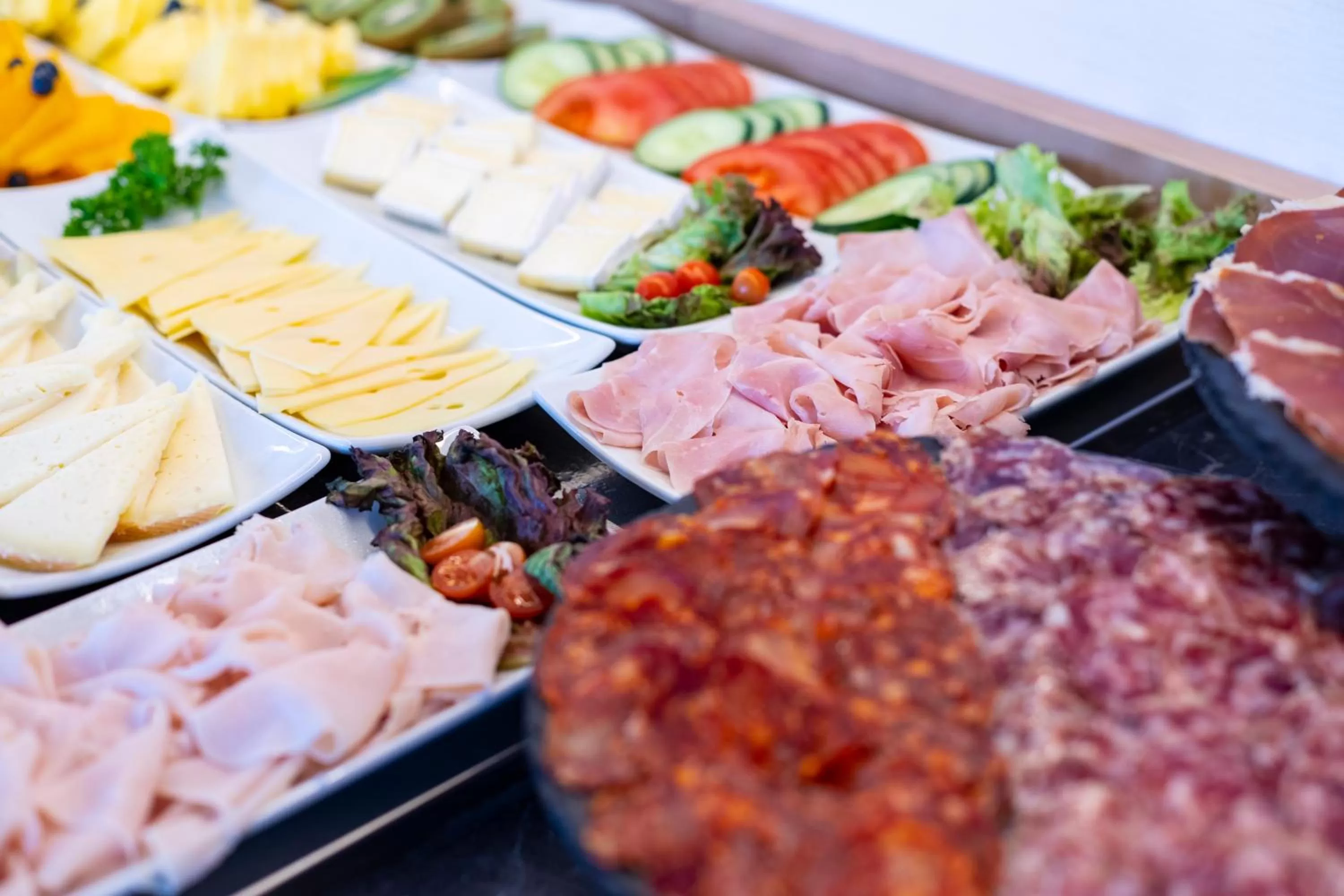 Buffet breakfast in Petit Palace Vargas