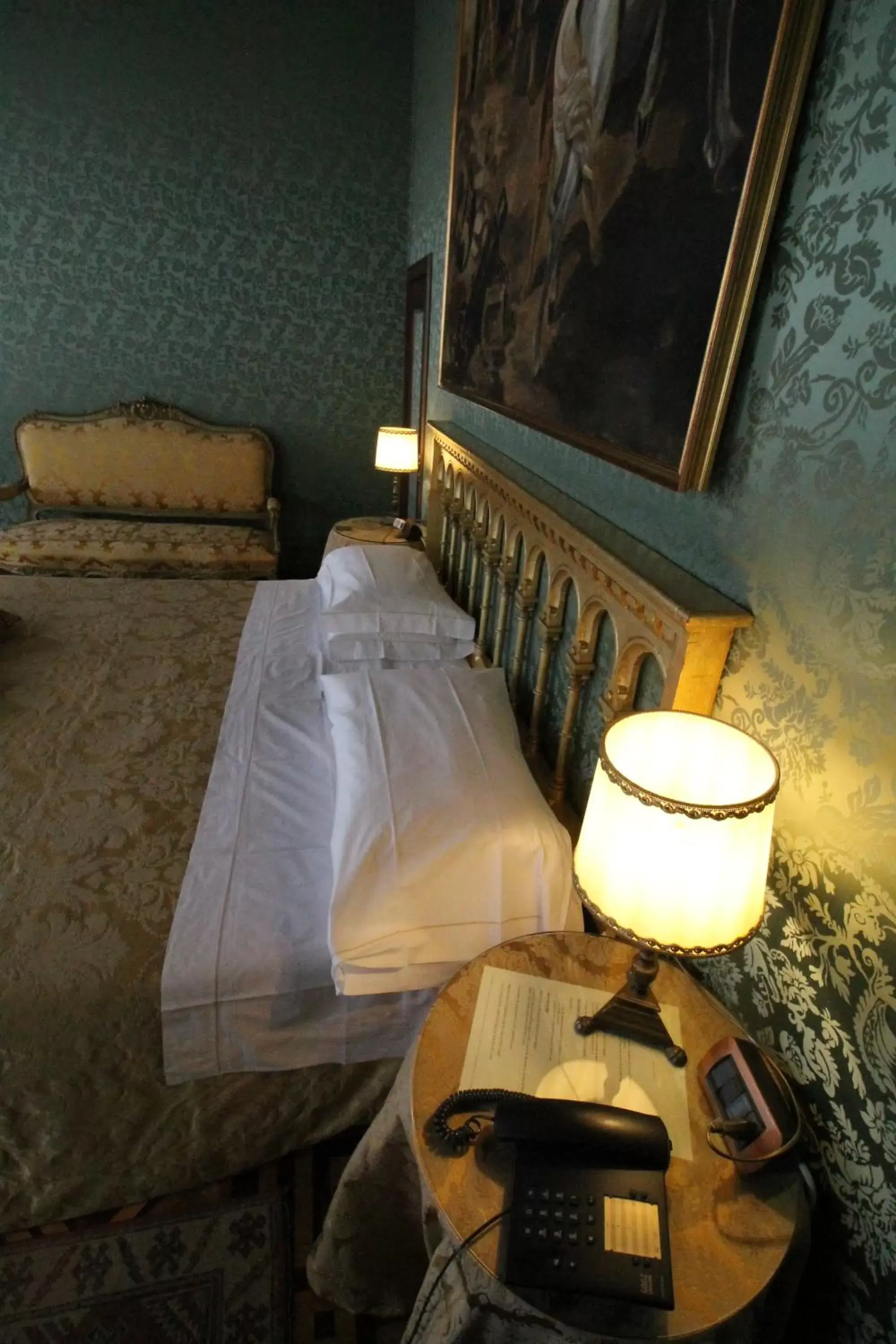 Decorative detail, Room Photo in Hotel Palazzo Abadessa