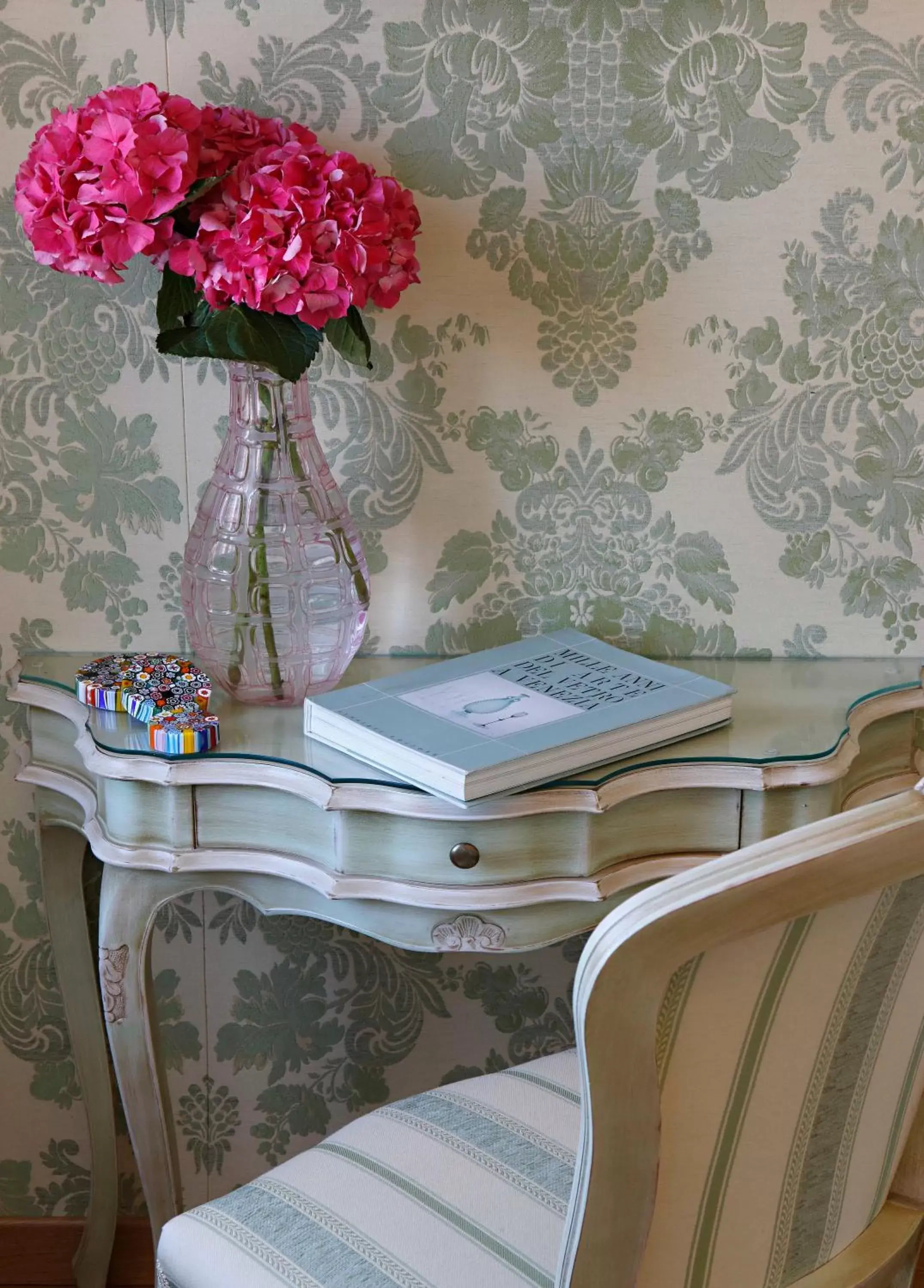 Decorative detail, Seating Area in Murano Palace